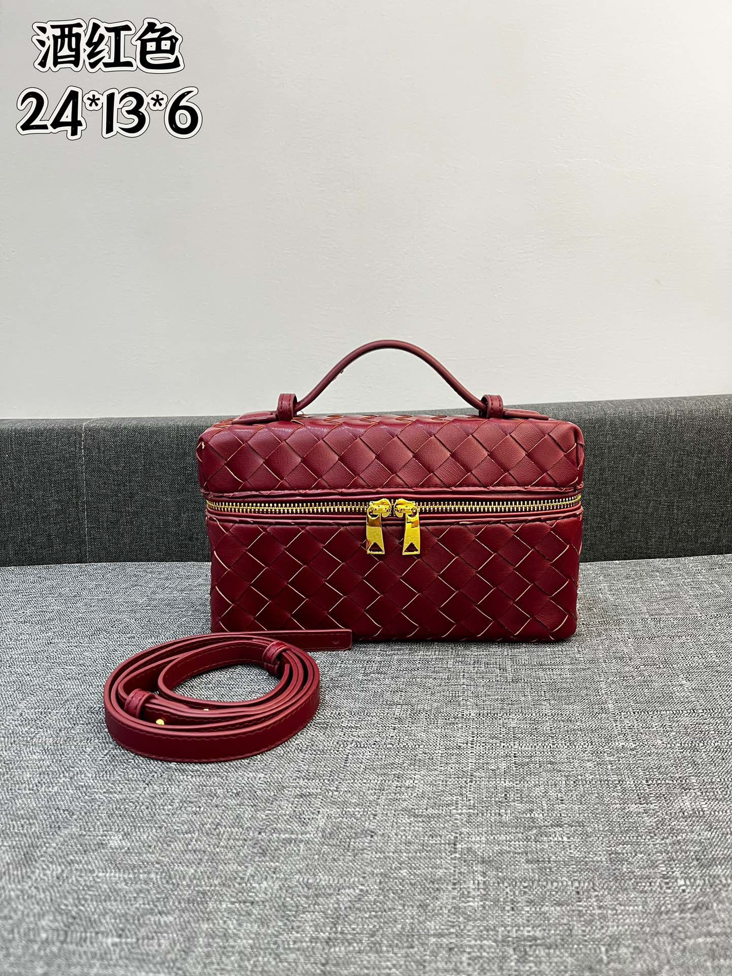 Bottega Veneta Vanity Case Shoulder Bags 24*13*6cm