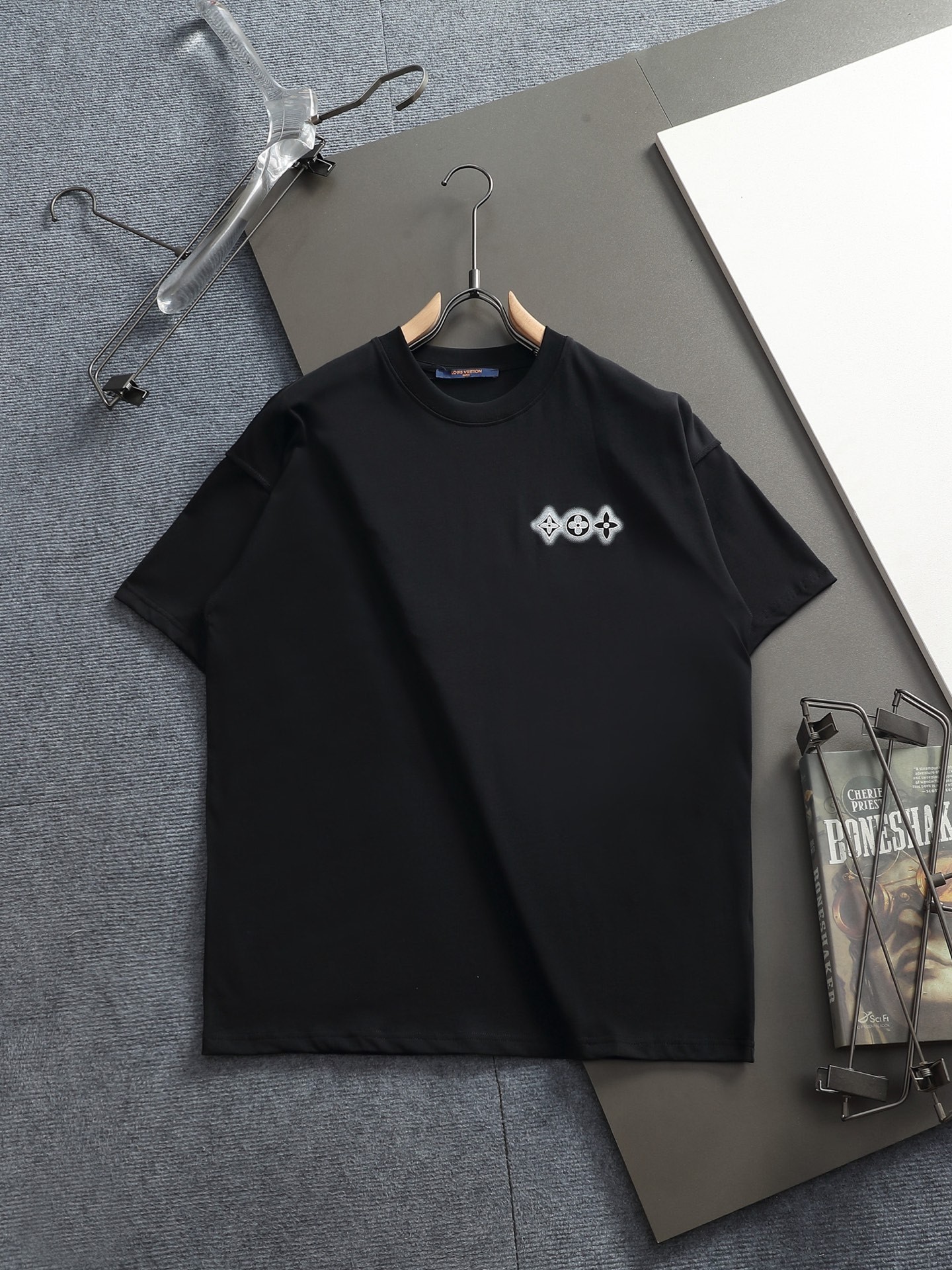 L X V T-shirt