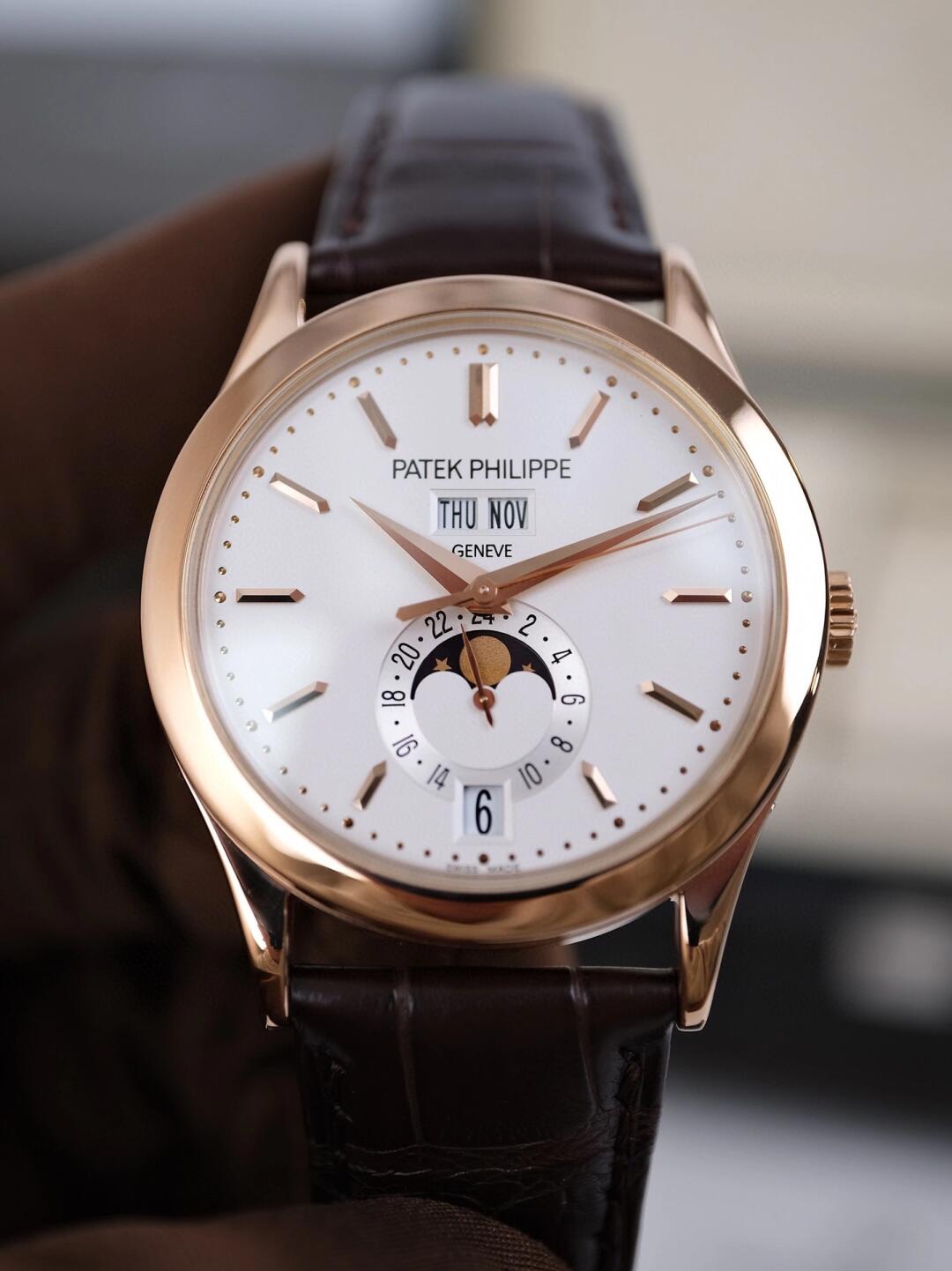 Patek Philippe Complications Annual Calendar 5396R-011 38.5mm