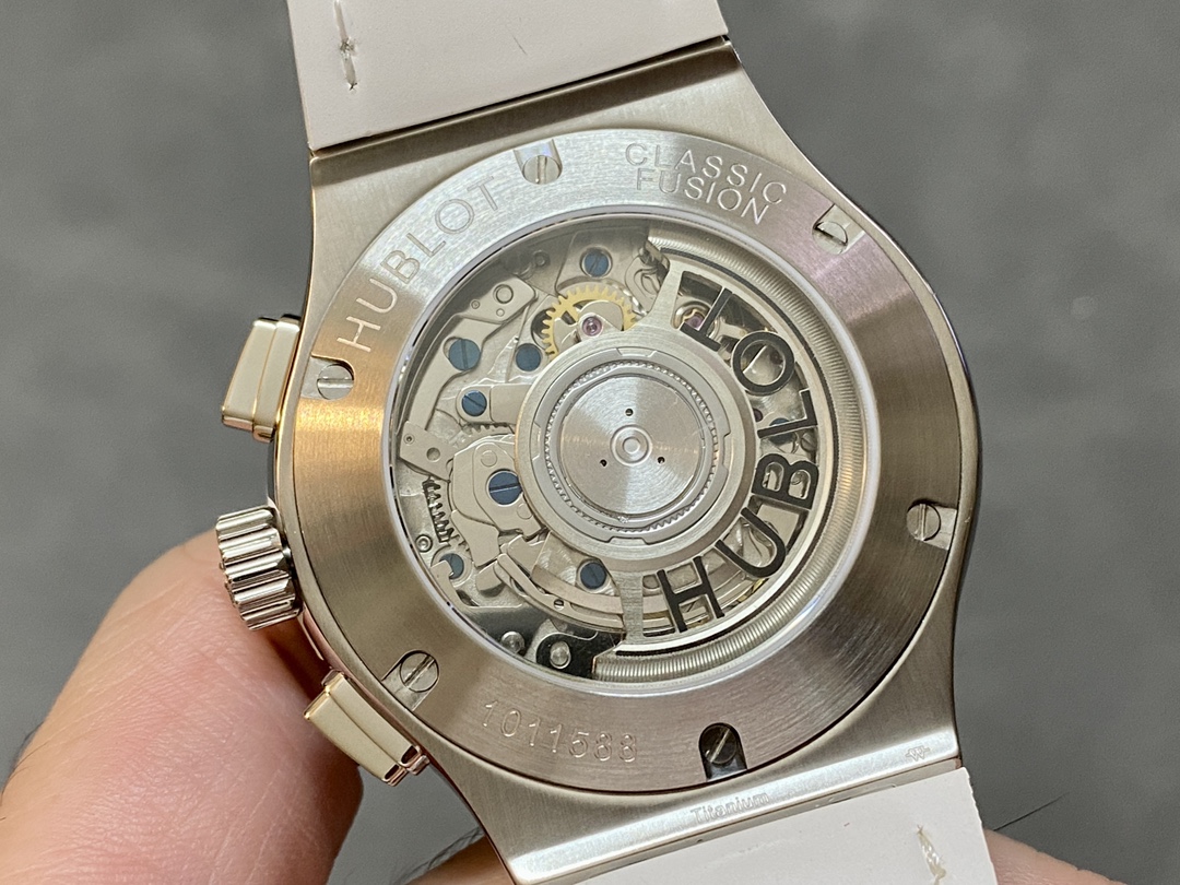 Hublot Classic Fusion 521.NX.7071.LR 45MM Mens