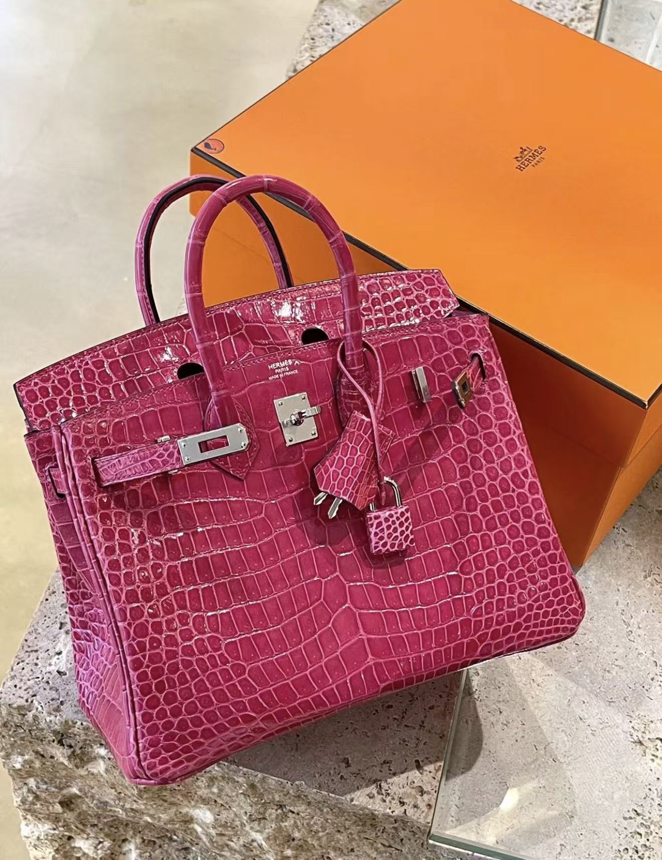 Birkin  25-30 Mexican Red Custom Crocodile Leather - Artisantouchss