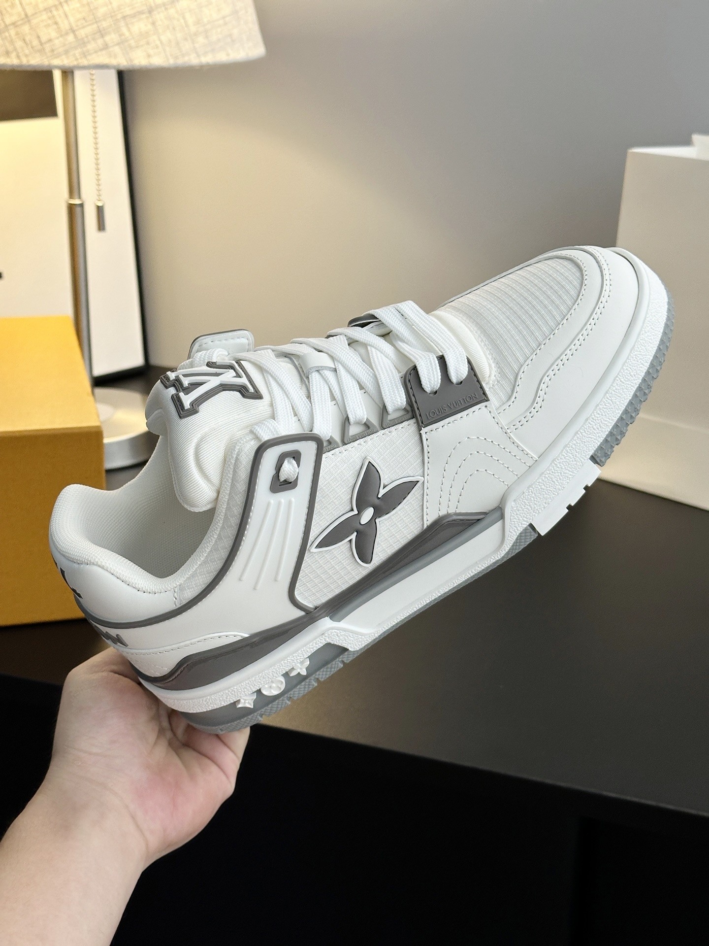 L X V SNEAKERS detail 7