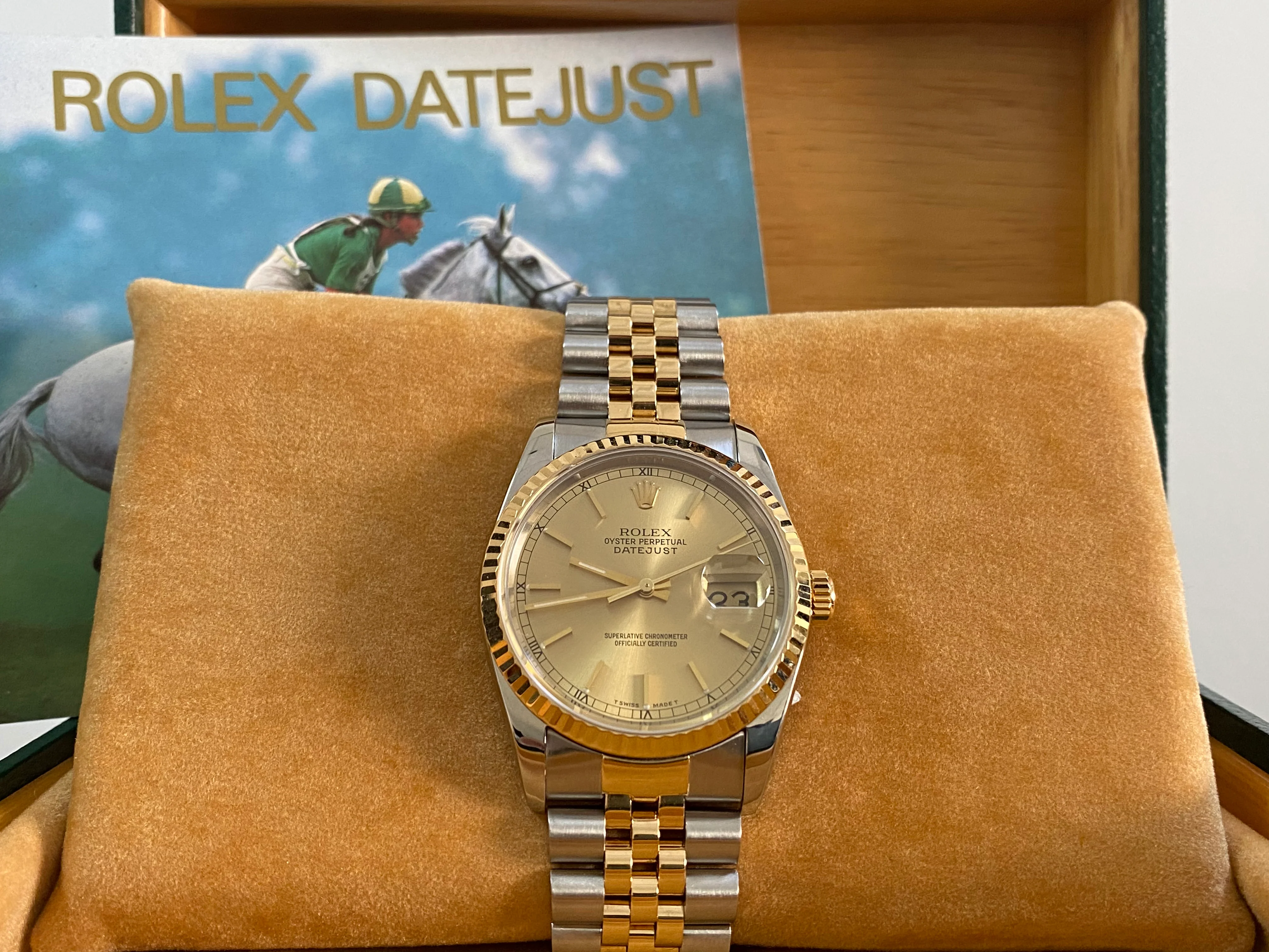 Rolex Steel and Yellow Gold Datejust 36 - L serial - Fluted Bezel - Champagne Index Dial - Jubilee Bracelet - 16233