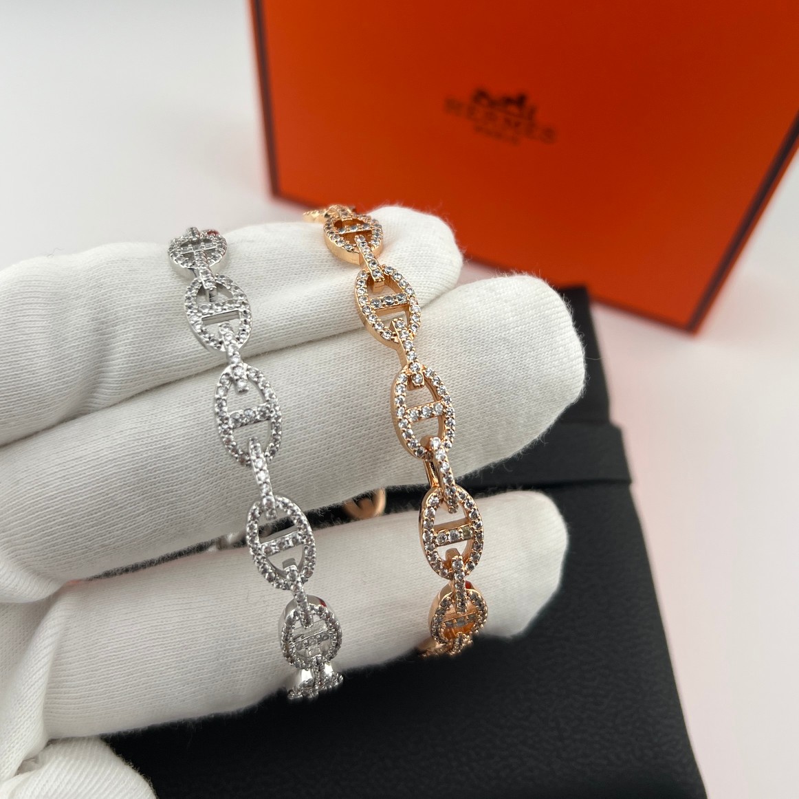 Full diamond openwork bracelet - Artisantouchss