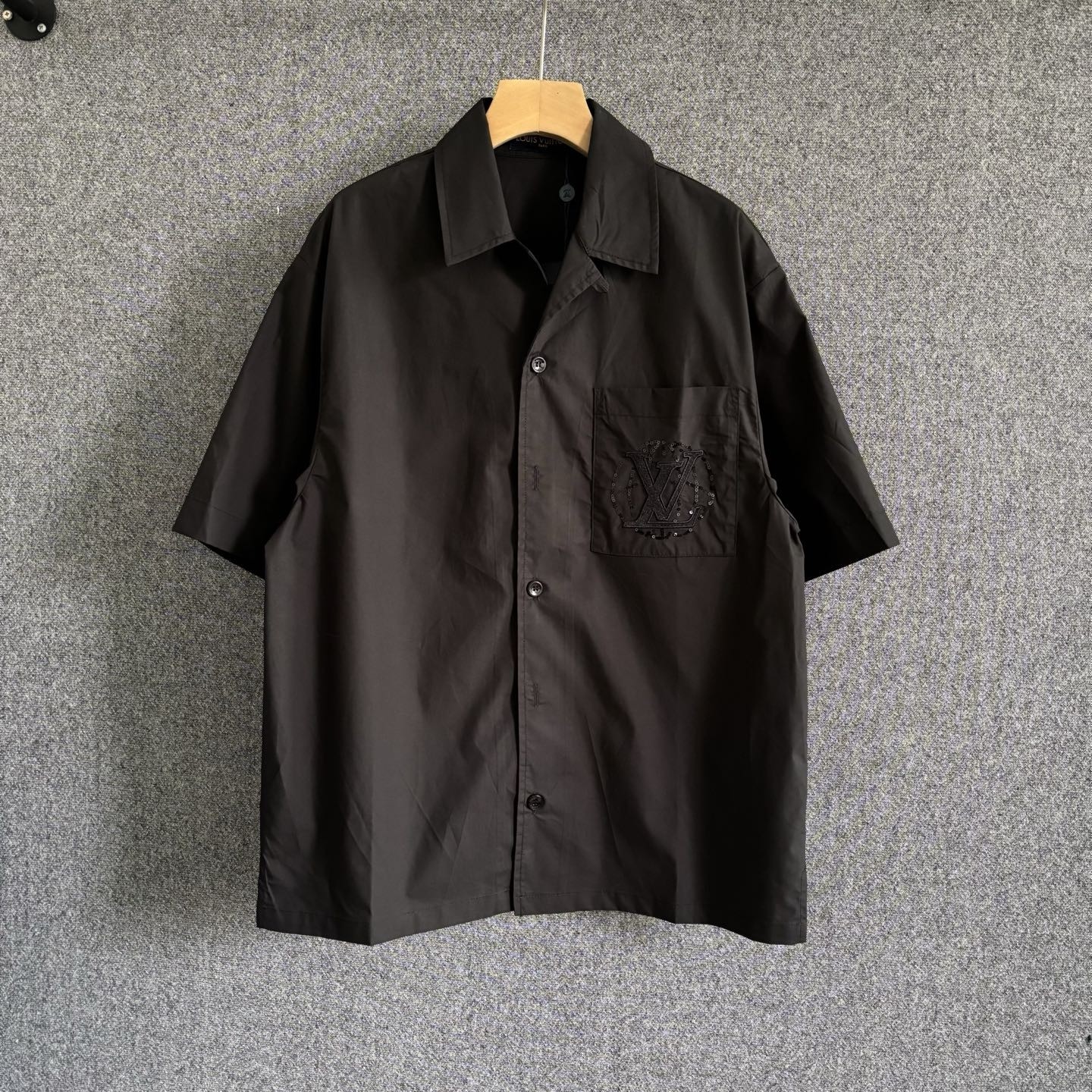L X V Lapel shirt