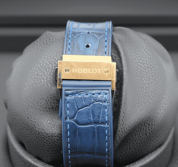 Hublot Classic Fusion 521.NX.1170.RX 45MM Mens