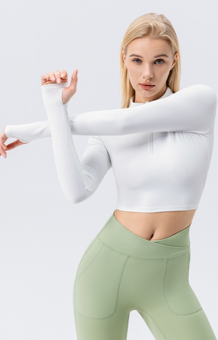 European and American style women's yoga wear, high-waisted, stand-up collar, zipper, long-sleeved, tight-fitting, slimming, high-elasticity sportswear.