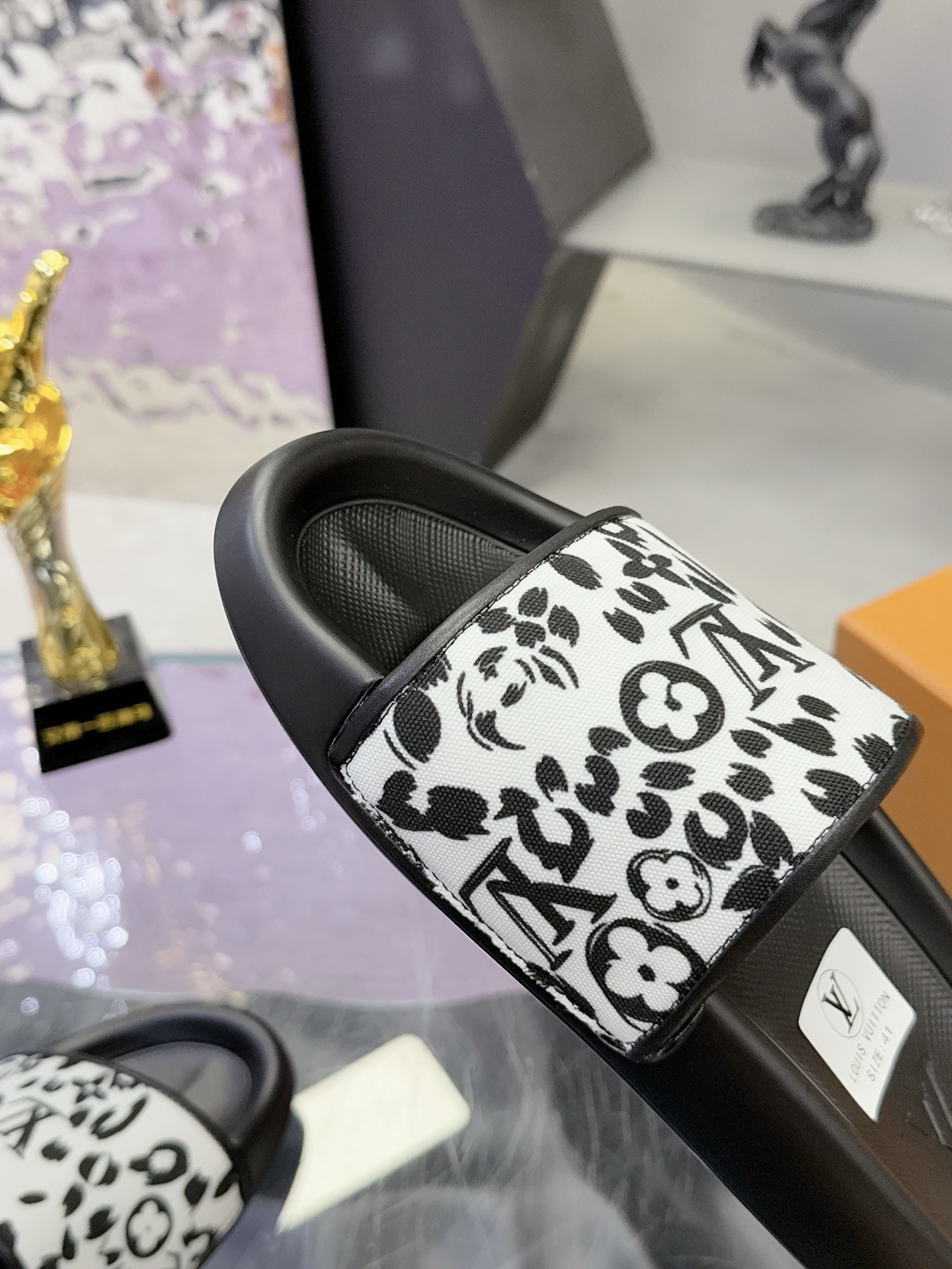 L X V SLIPPERS detail 8