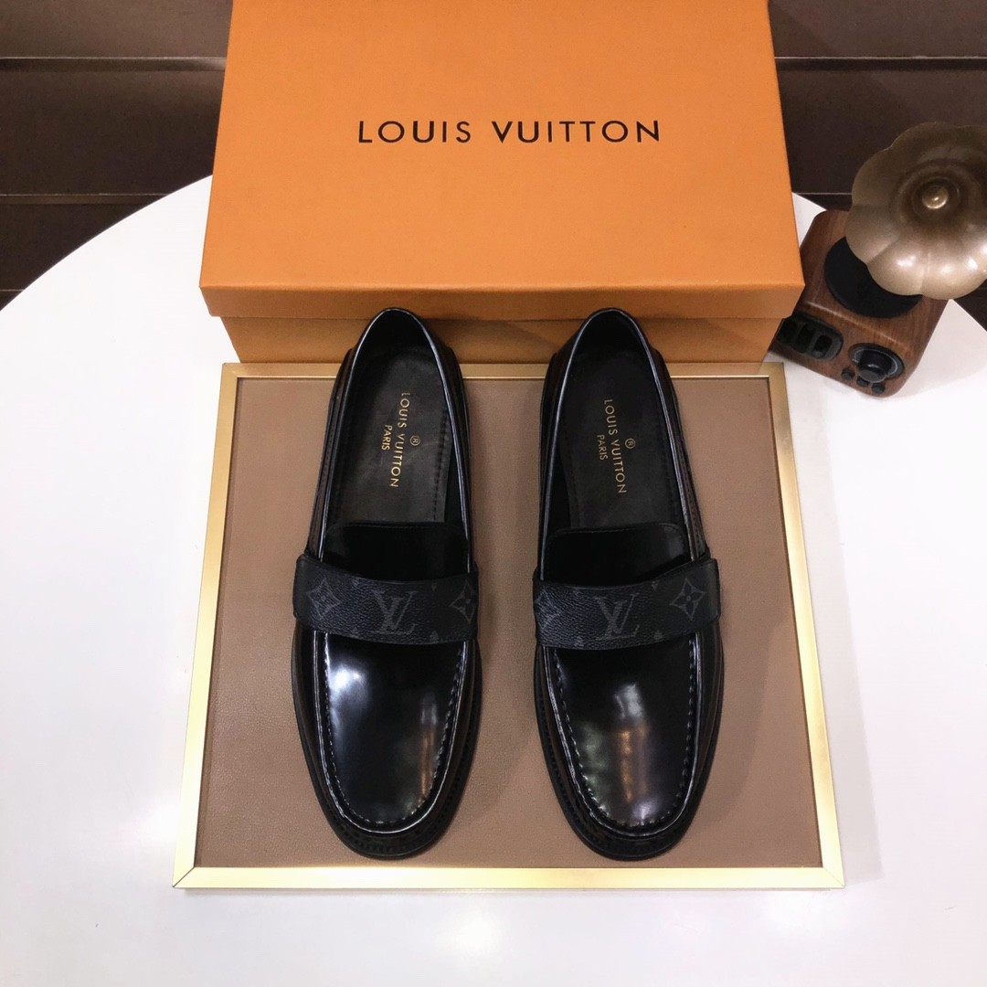 L X V Men's new high qualityLoafers detail 2