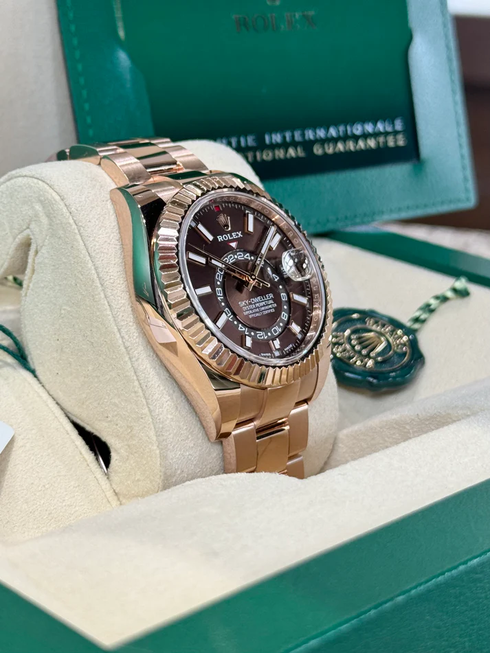 Rolex Sky-Dweller 42 mm Ref. # 330935-0006