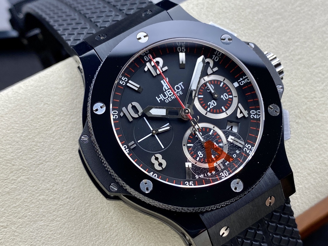 Hublot Big Bang 301.CX.130.RX 44mm Mens