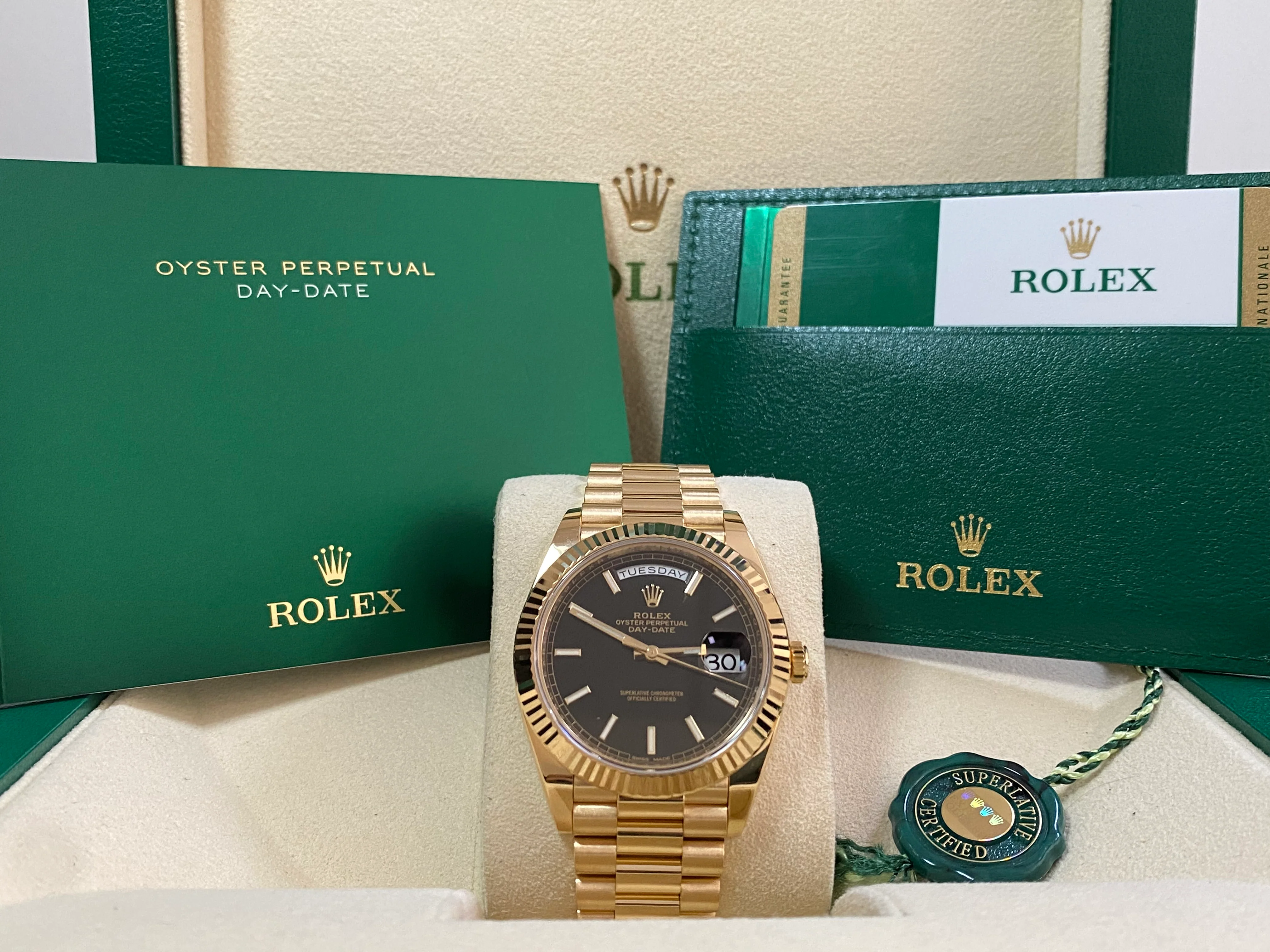Rolex Yellow Gold Day-Date 40 - 2016 - Fluted Bezel - Black Motif Dial - President Bracelet - 228238