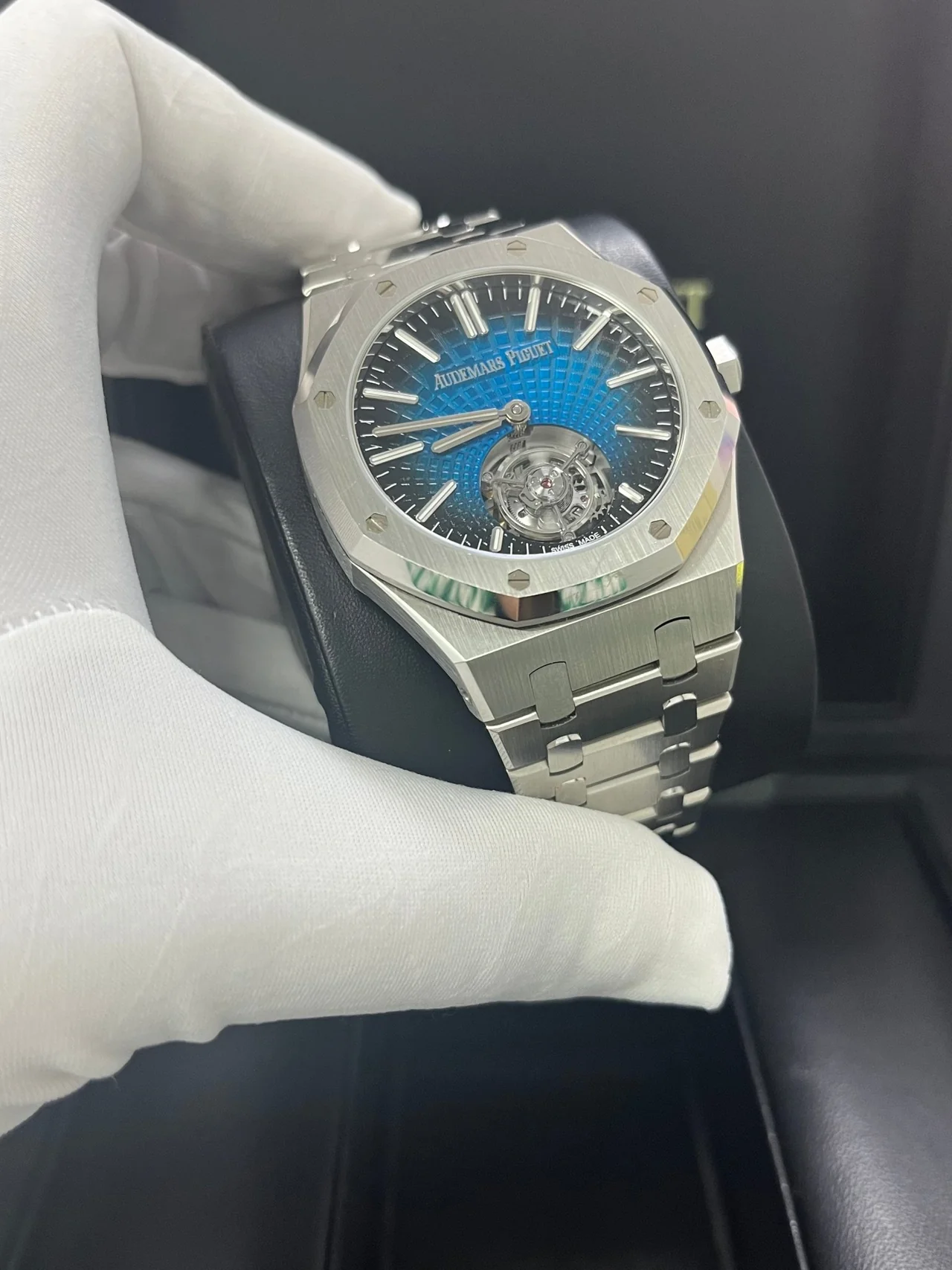 Royal Oak Selfwinding Flying Tourbillon Ref. 26530ST.OO.1220ST.01 41mm