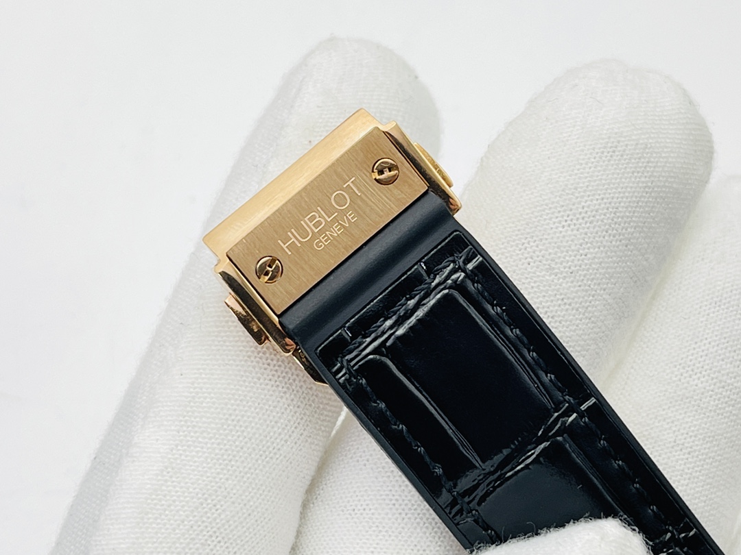 Hublot Classic Fusion King Gold 565.OX.7180.RX.1204 42mm