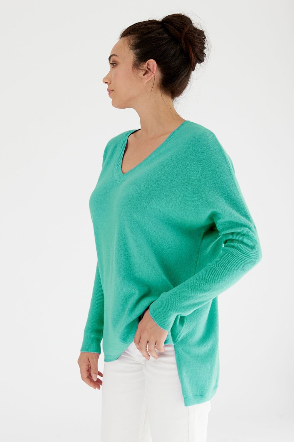 Cashmere Cloud Vee‌ Sweater