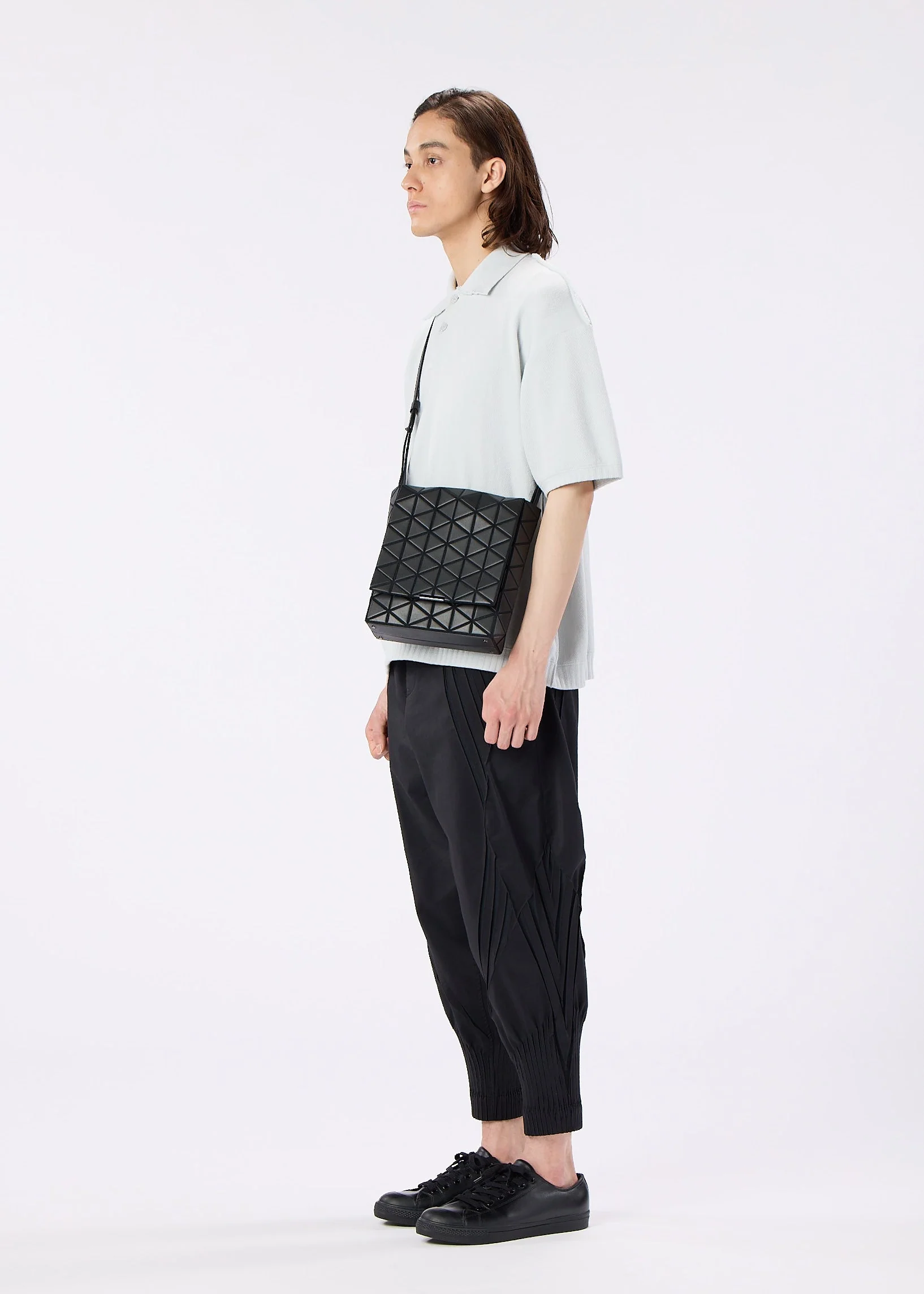 FLAP SHOULDER BAG