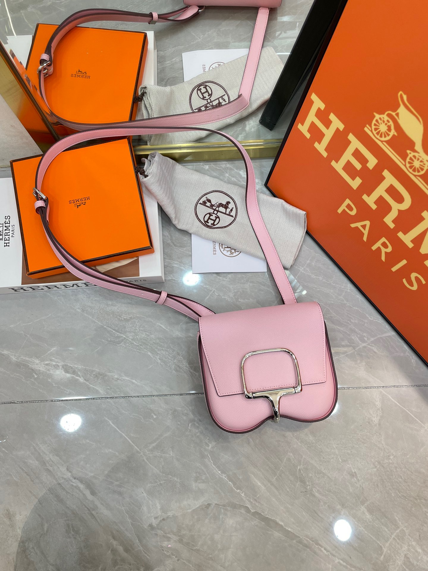 Hermes Della 19 Epsom
