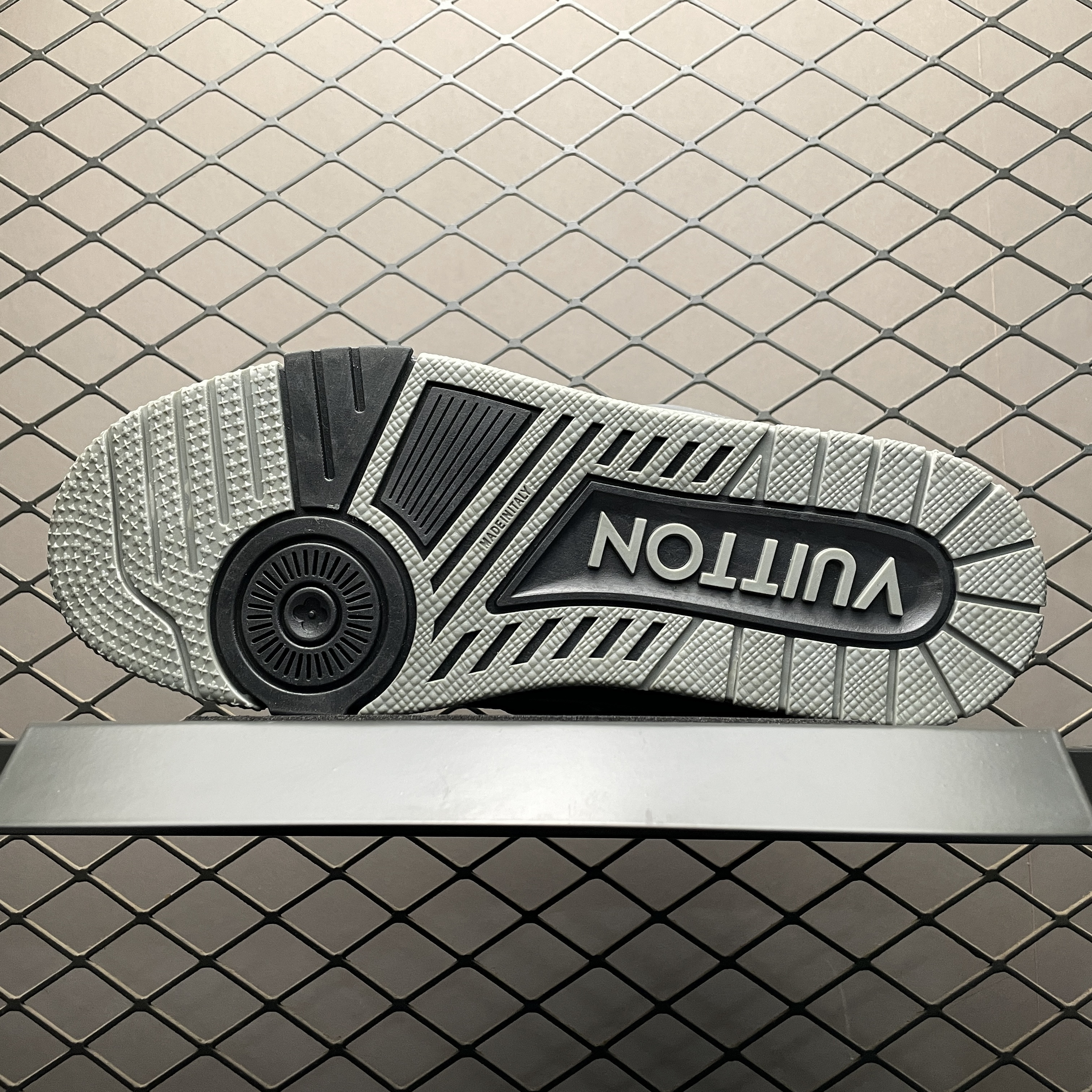 L X V Skate Sneaker detail 4