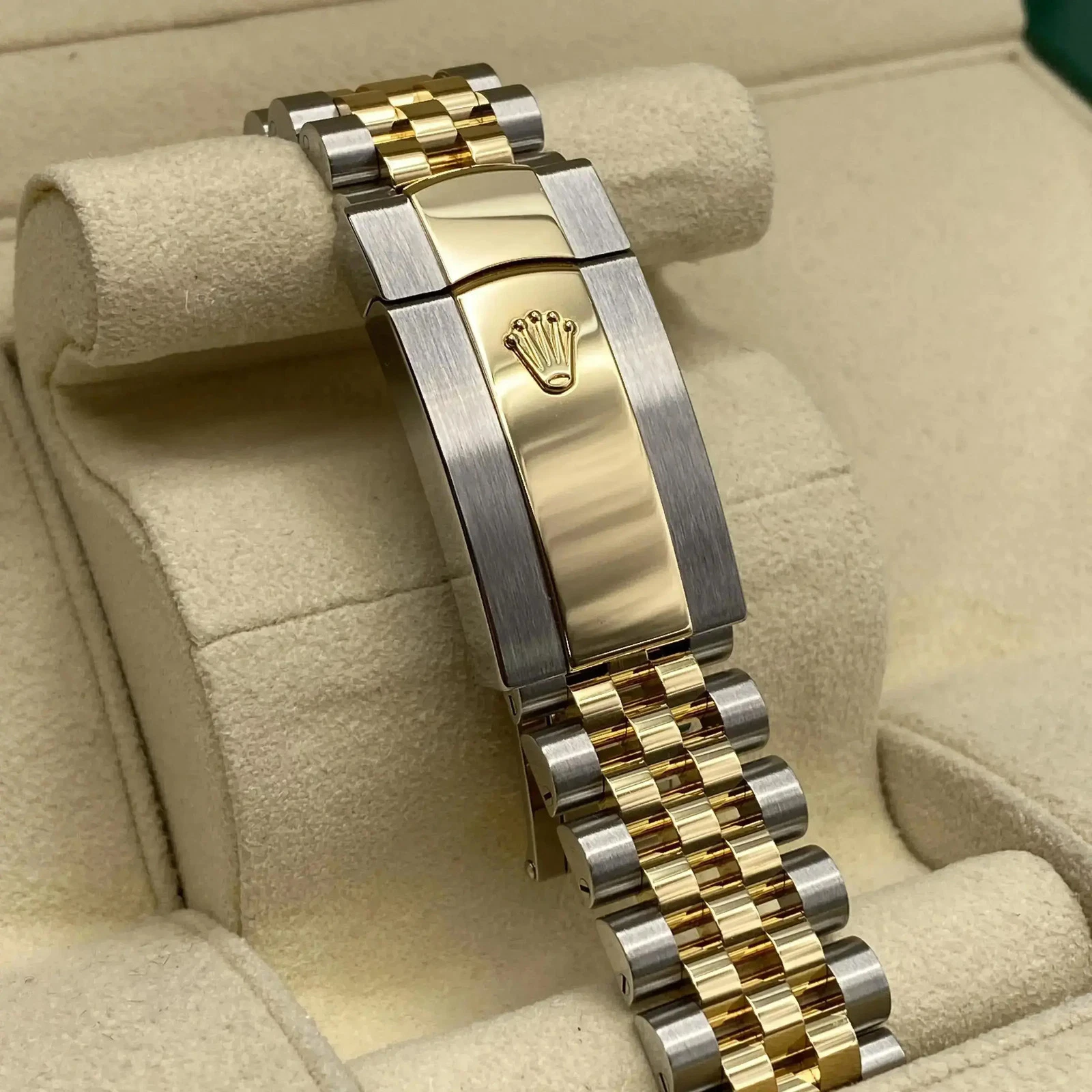 Rolex Oyster Perpetual Datejust 41 Watch 126333-0010