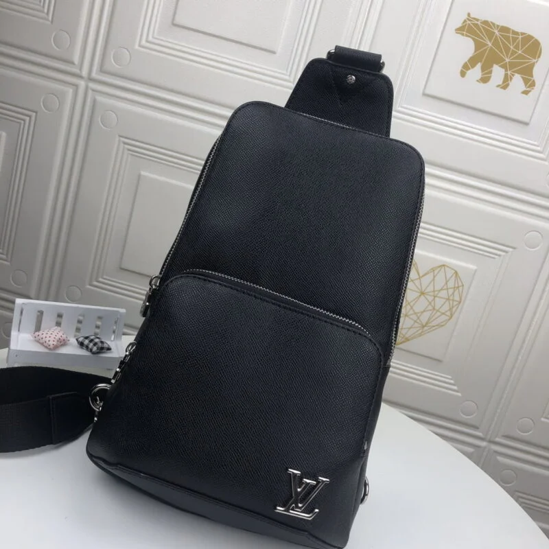 Louis Vuitton Avenue Sling Bag M30443
