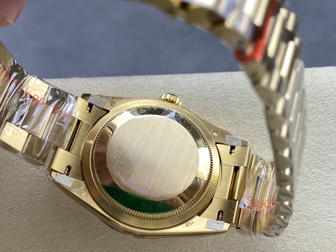 Rolex Day-Date 128238 Fluted Bezel White Roman Dial 36MM Replica Watch
