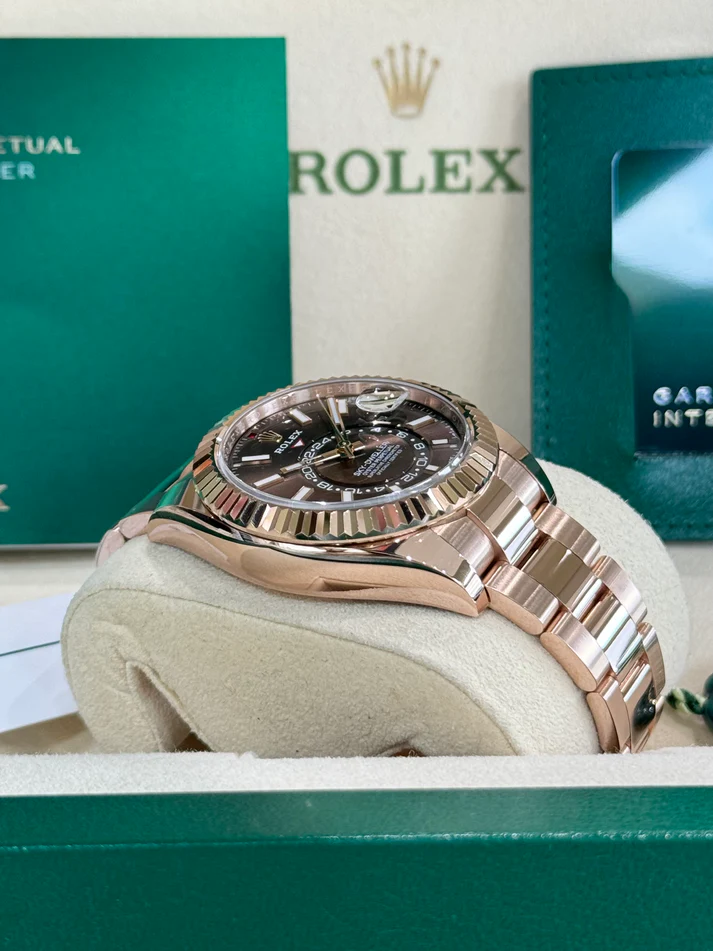 Rolex Sky-Dweller 42 mm Ref. # 330935-0006