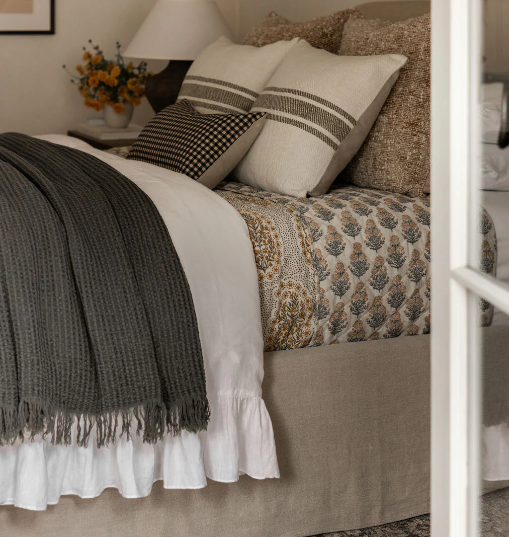Wyndham Bed