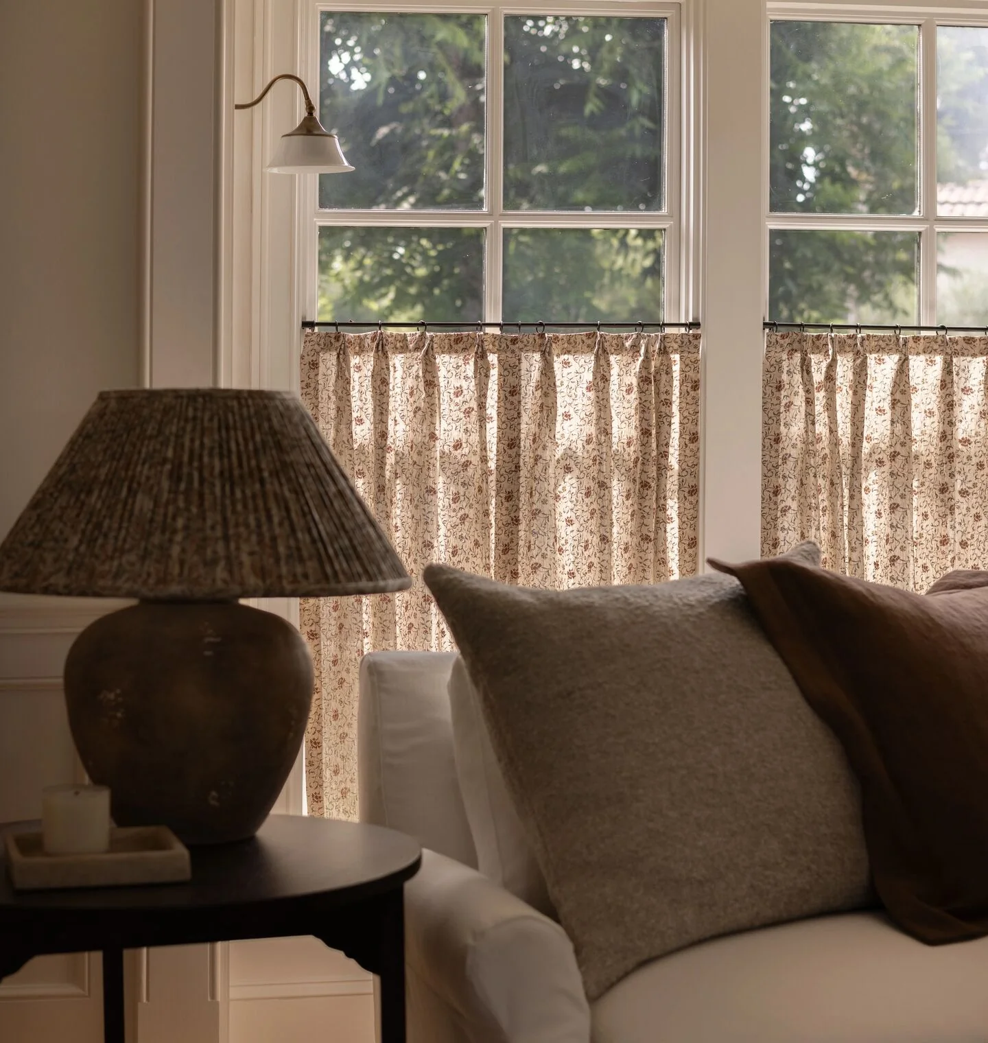 Triple Pinch Pleat Cafe Curtains & Hardware