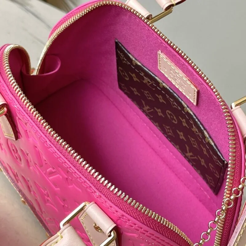Louis Vuitton Luxury Monogram Casual Style Leather Pink M90611