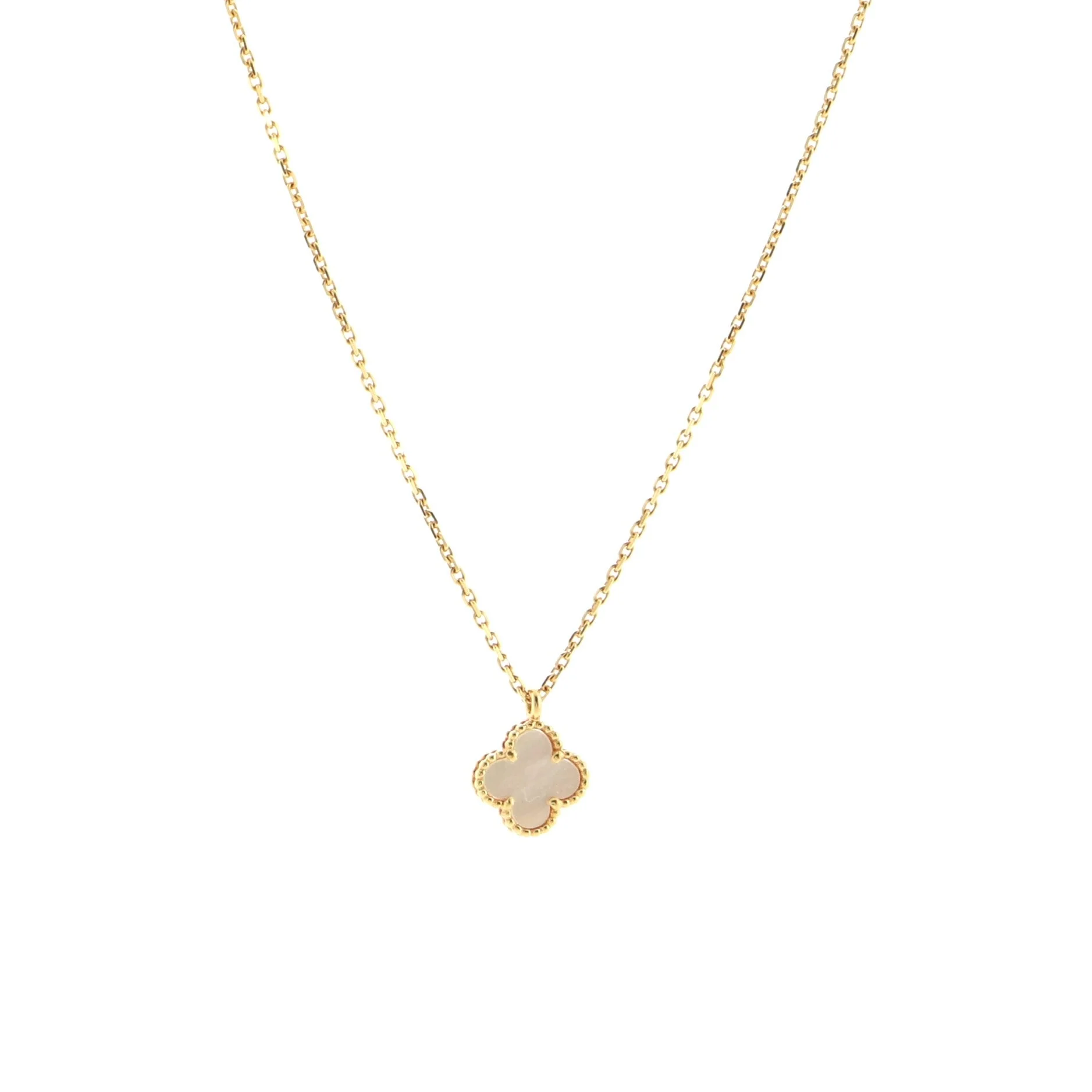 Sweet Alhambra Pendant Necklace 18K Yellow Gold and Mother of Pearl