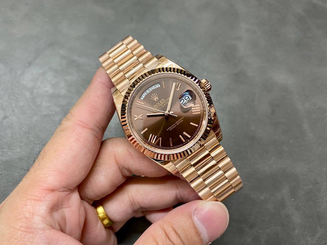 Rolex Day-Date 228235 Chocolate Brown Dial Fluted Bezel 40mm Mens Replica Watch