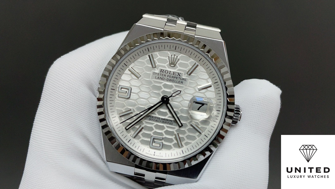 Rolex Land-Dweller 40 Oyster, 40 mm, Oystersteel and white gold M127334-0001