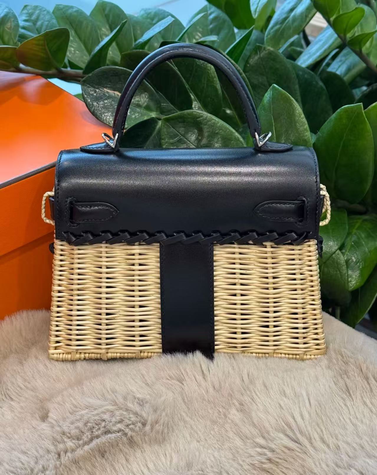 Hermès Kelly 25 Picnic black Custom-made box