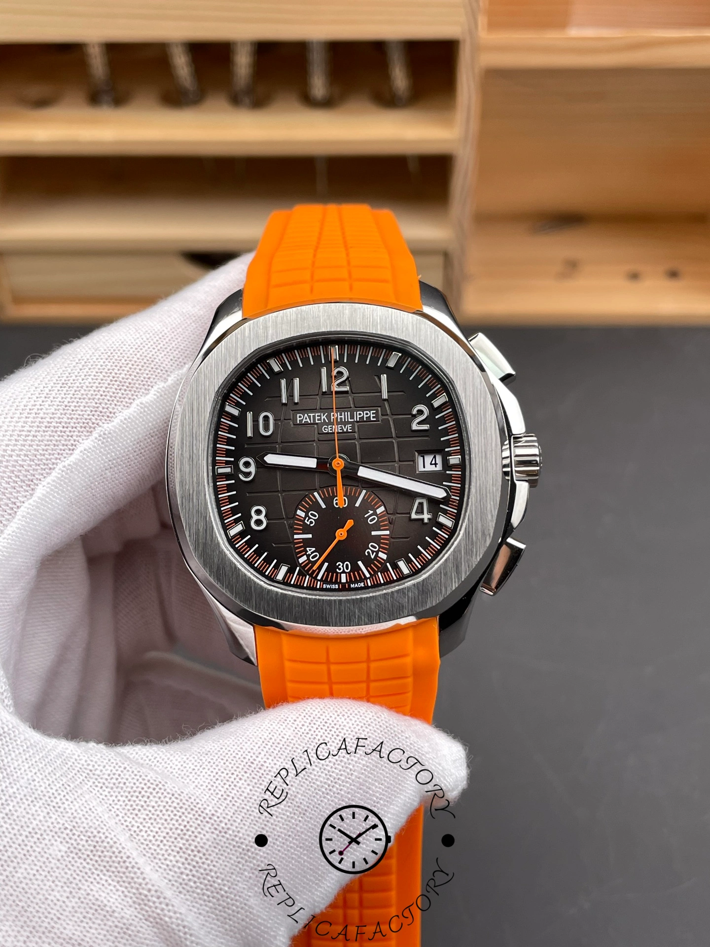 Replica Patek Philippe Aquanaut 5968A 001 Chronograph Orange Rubber 42mm