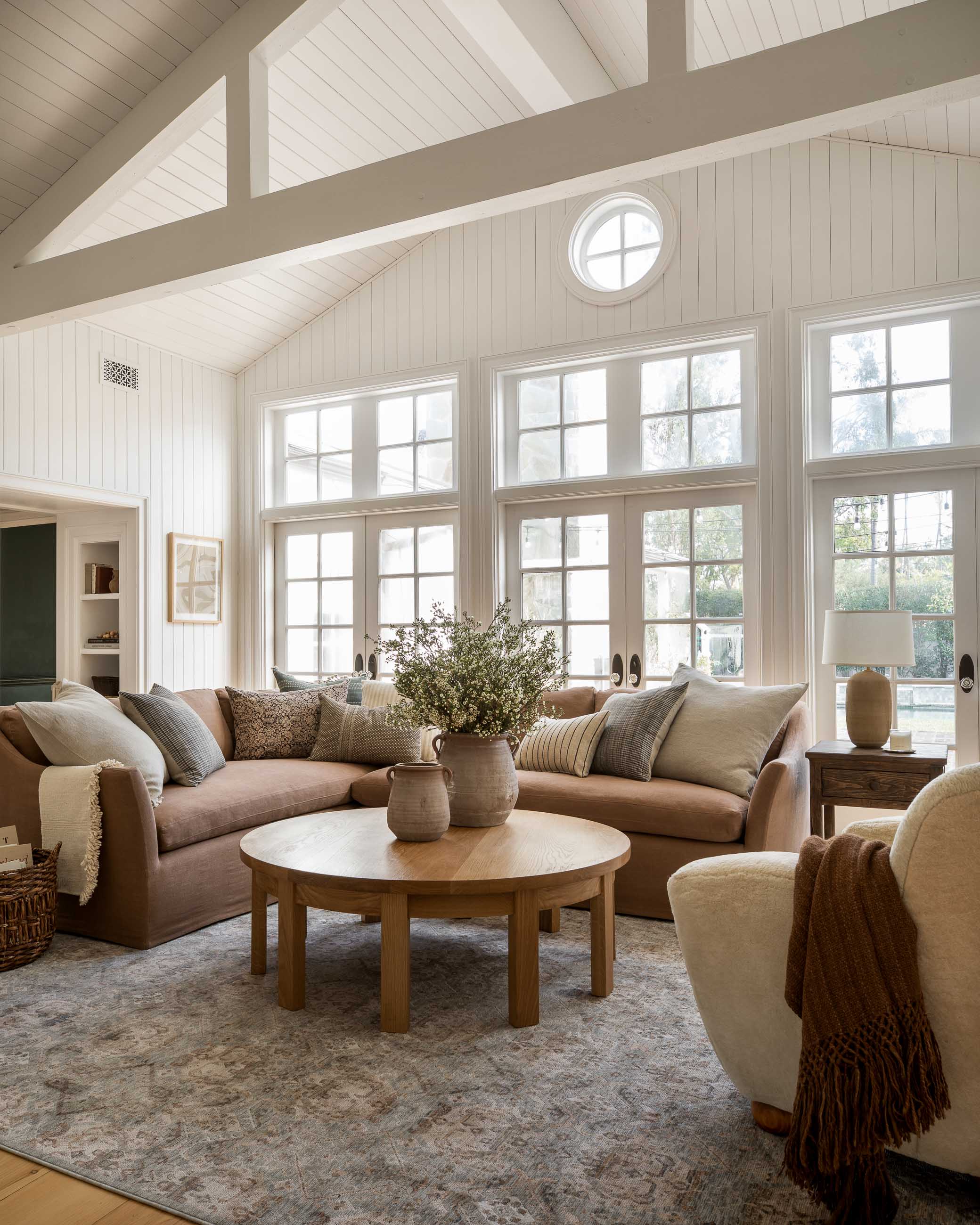 Dana Sectional