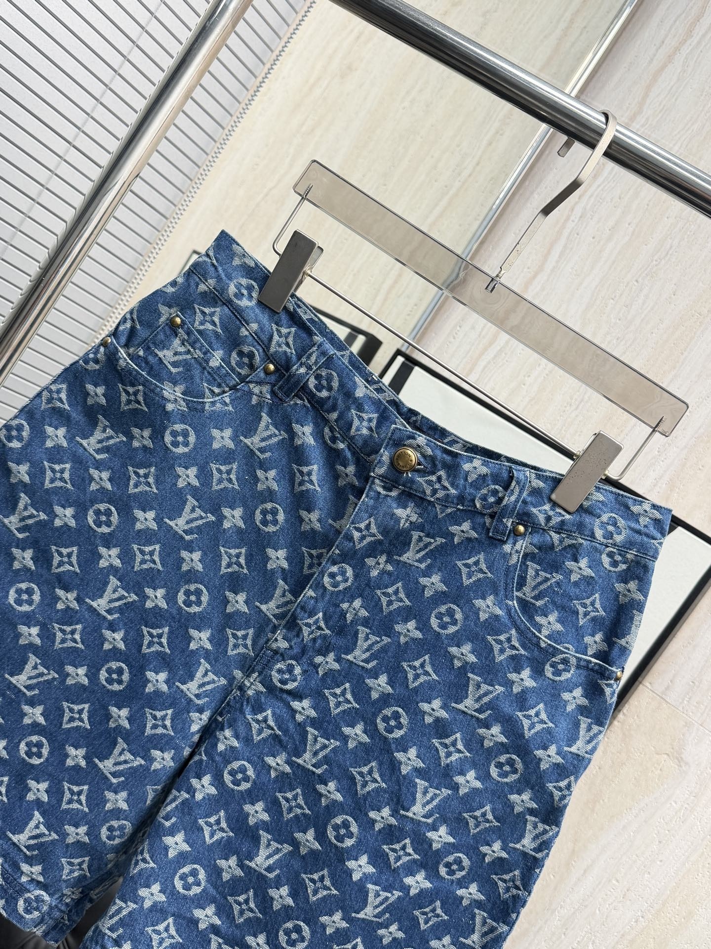 Product detail 3
