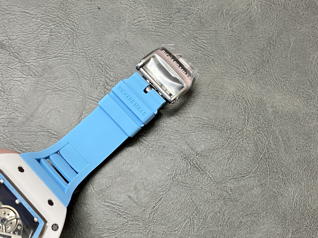 Richard Miller RM 055 RMUL2 NTPT Carbon Fiber Blue Rubber Strap