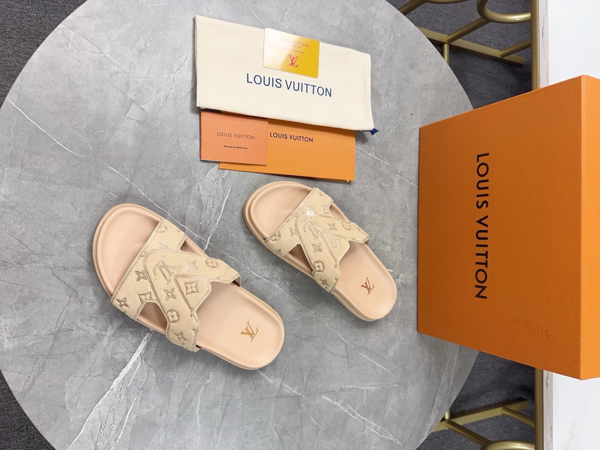 L X V SLIPPERS(Multiple colors) detail 22