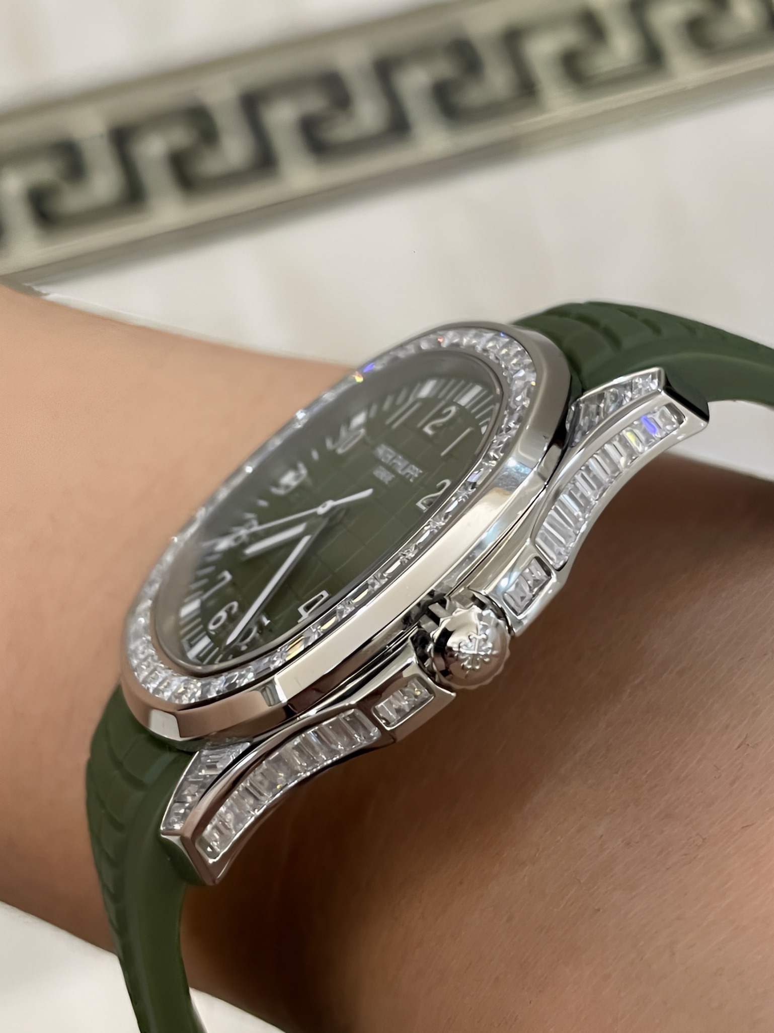 Patek Philippe Aquanaut 5167 300G 010 Black & Green & Brown 40mm