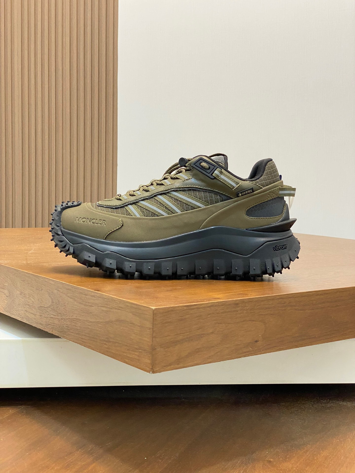 Moncler Trailgrip Gtx Sneaker Size 40-45