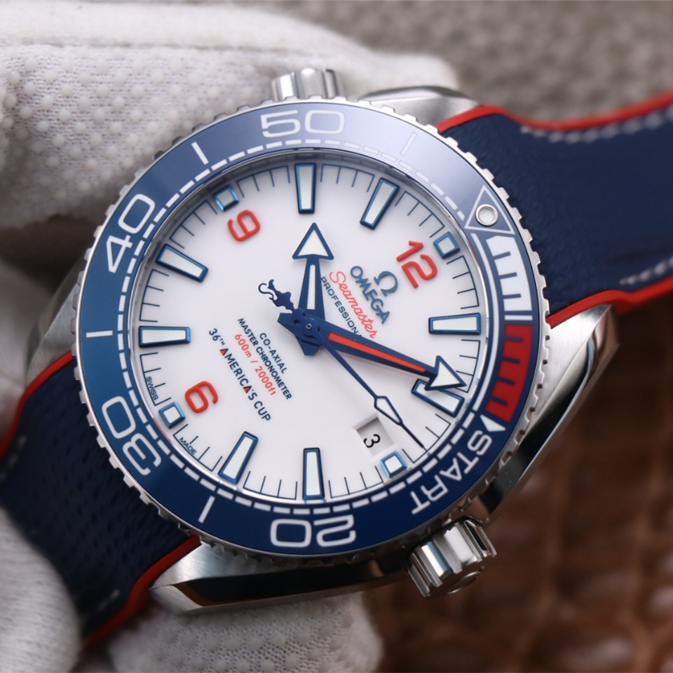 PLANET OCEAN 600M America's Cup 43.5mm