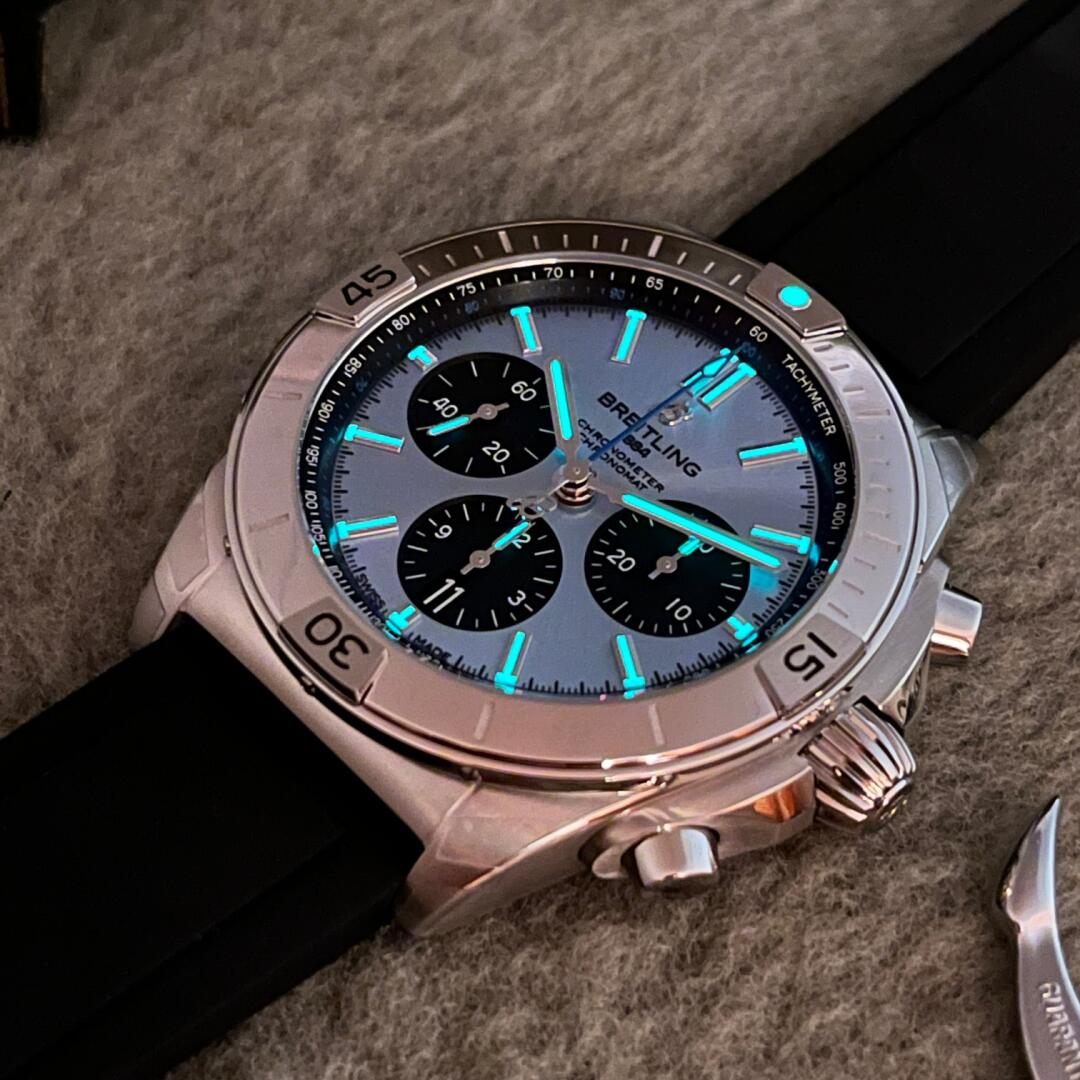 Chronomat B01 42