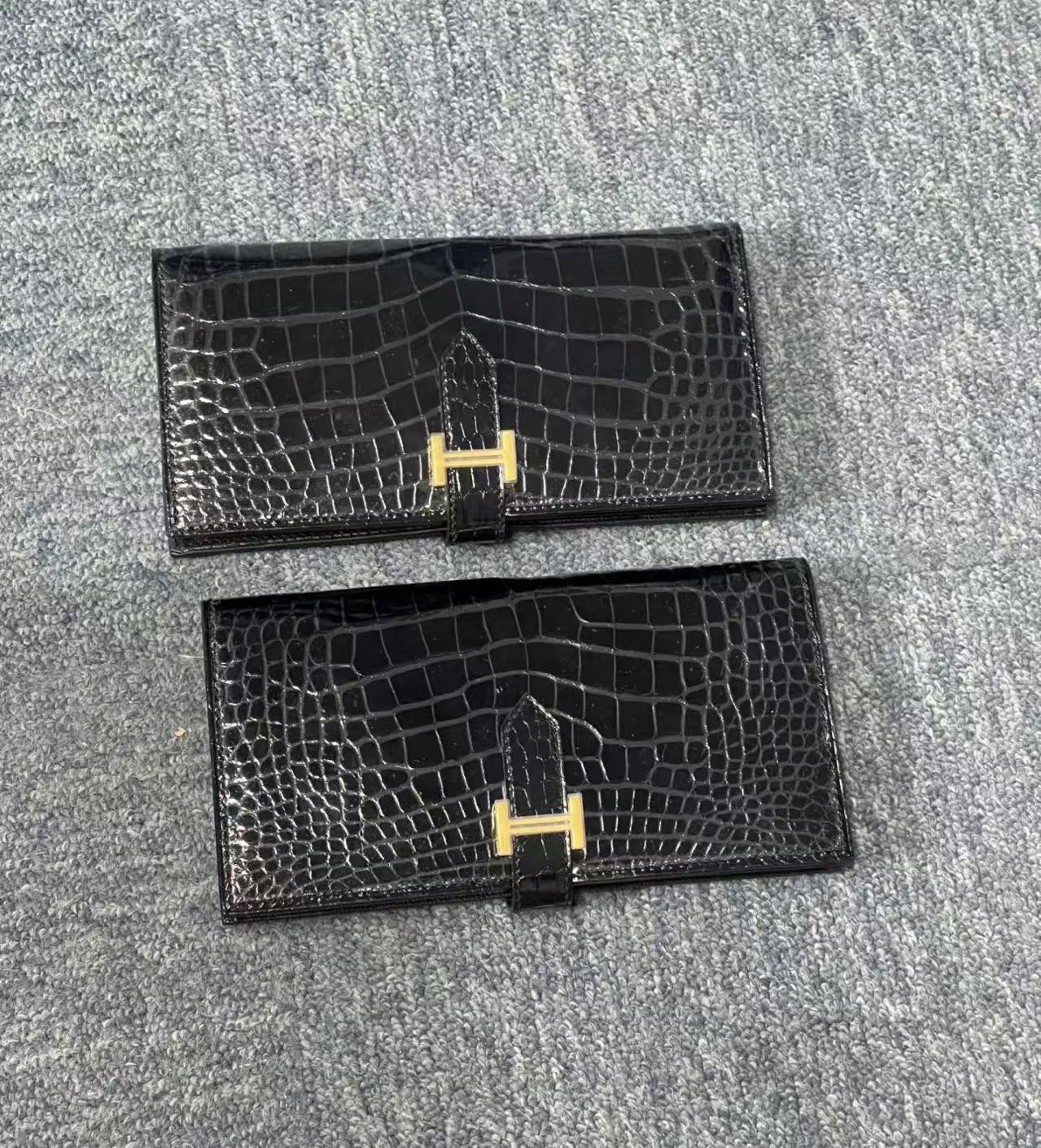 Hermes bearn  Black gold long wallet, crocodile skin