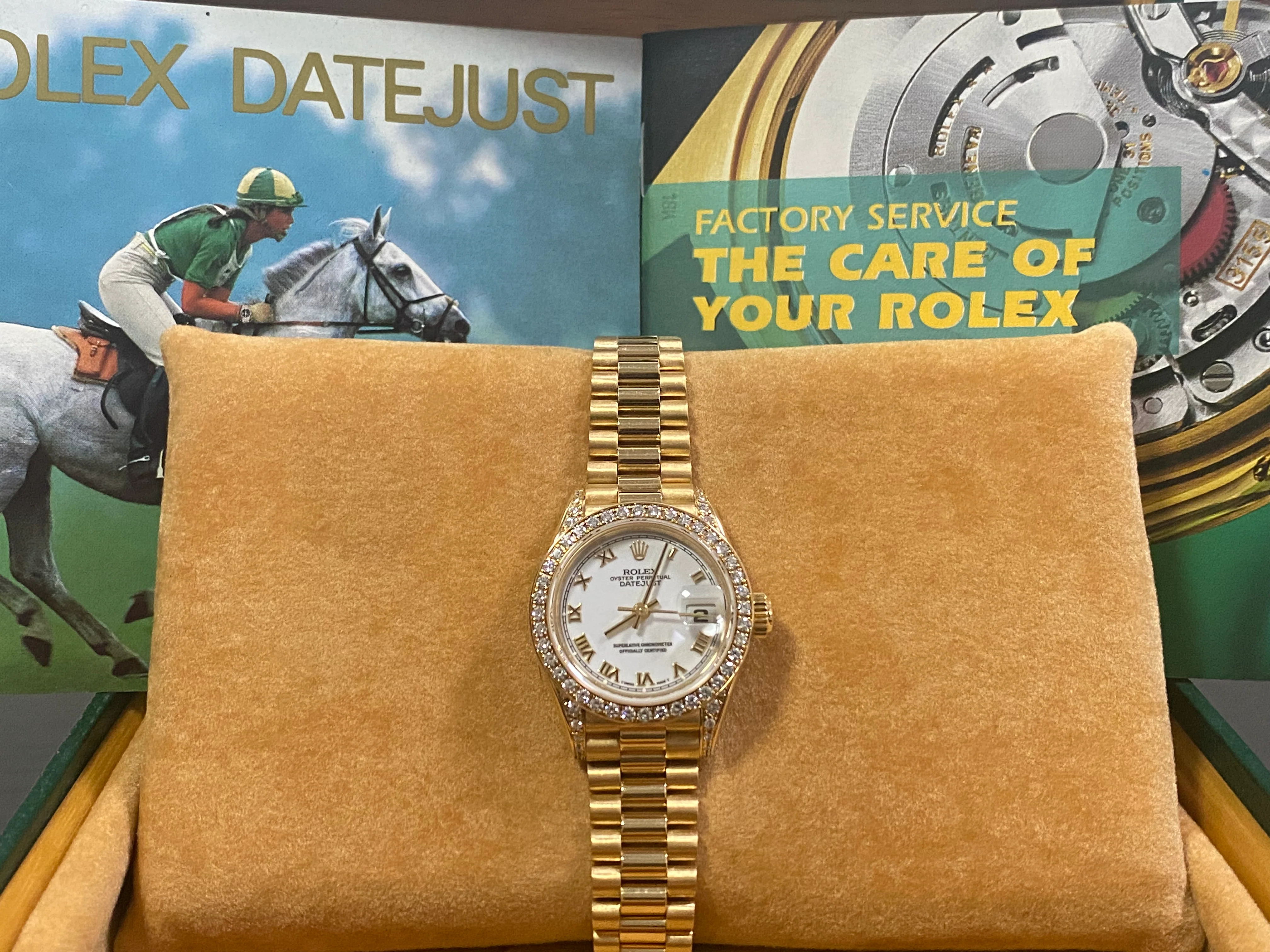 Rolex Yellow Gold Lady-Datejust - 1990 - Diamond Bezel - White Roman Dial - President Bracelet - 69158 