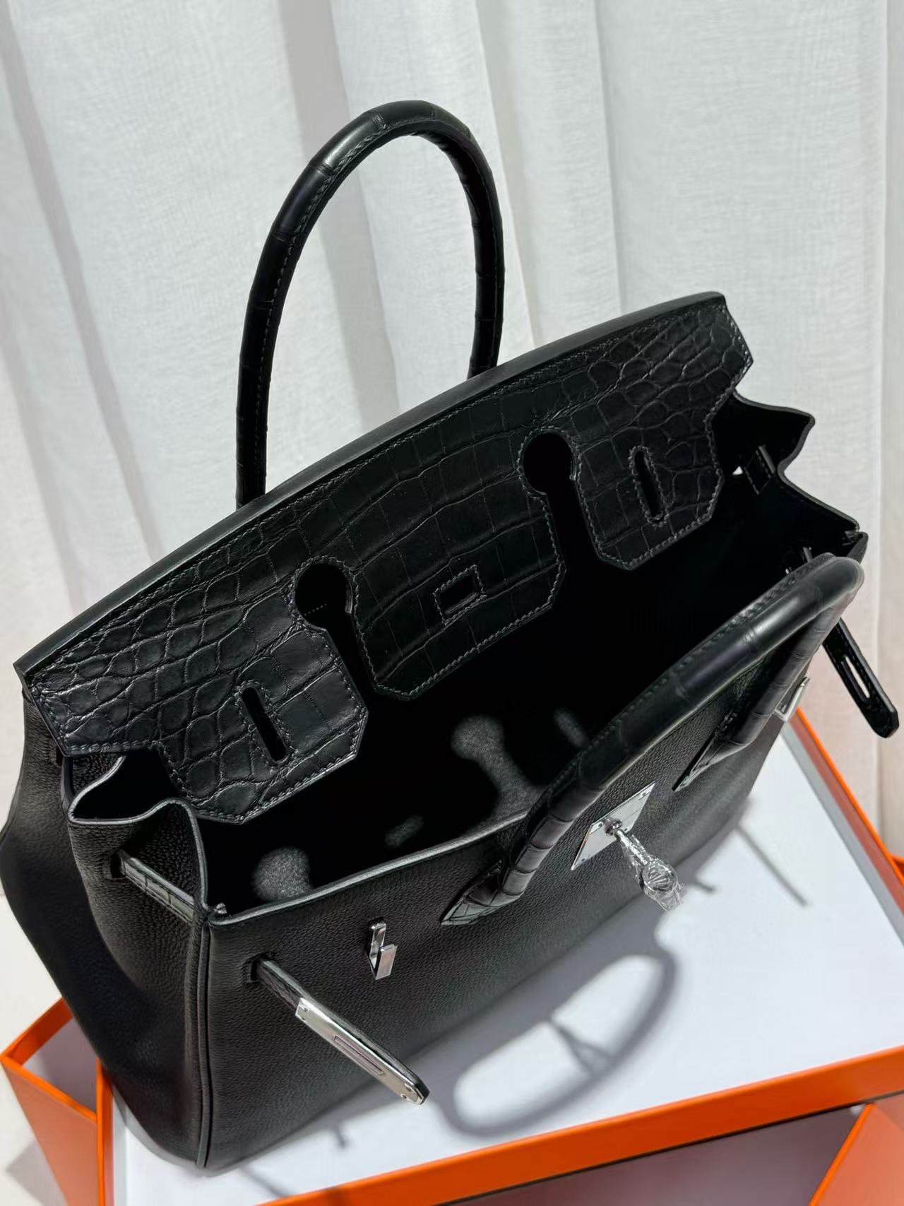 Hermes Kelly Sellier 25-30 Vert Rousseau Madame and Shiny Niloticus Crocodile Touch Silver Hardware