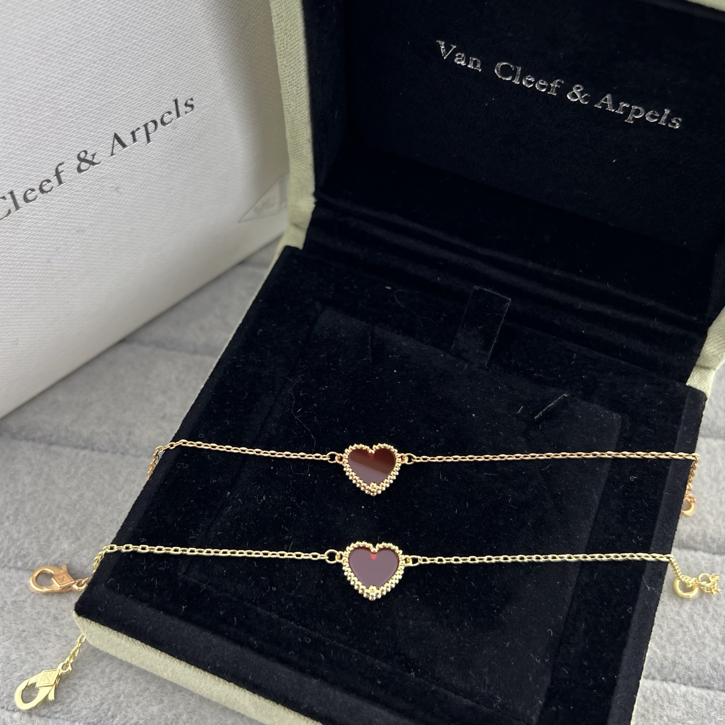 Beaded Heart Bracelet - Artisantouchss