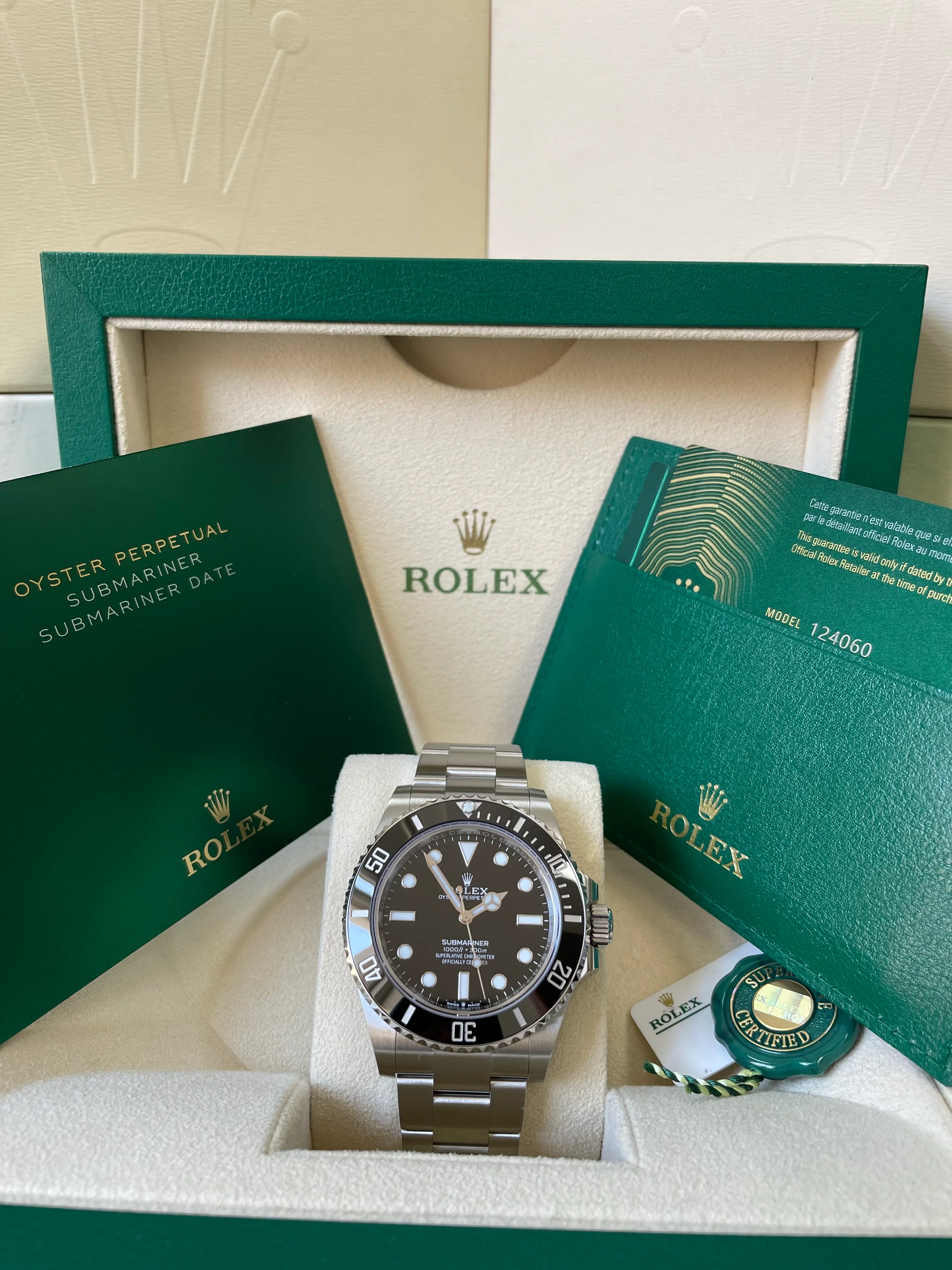 Rolex Submariner No Date - 2023 - Black Dial - 124060