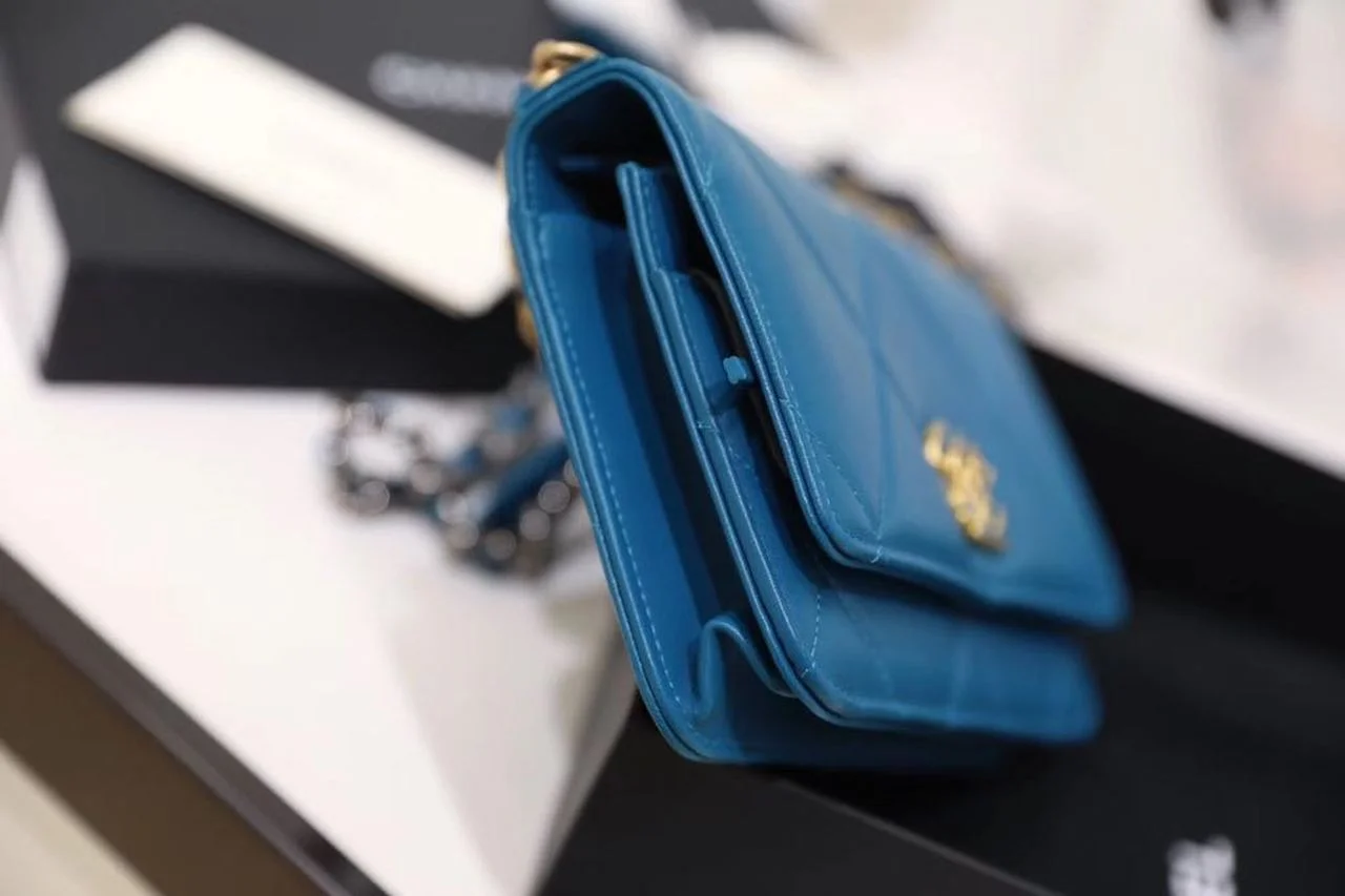 Chanel 19 WOC Flap Bag 20cm Goatskin Leather Spring/Summer Act 1 Collection, Blue