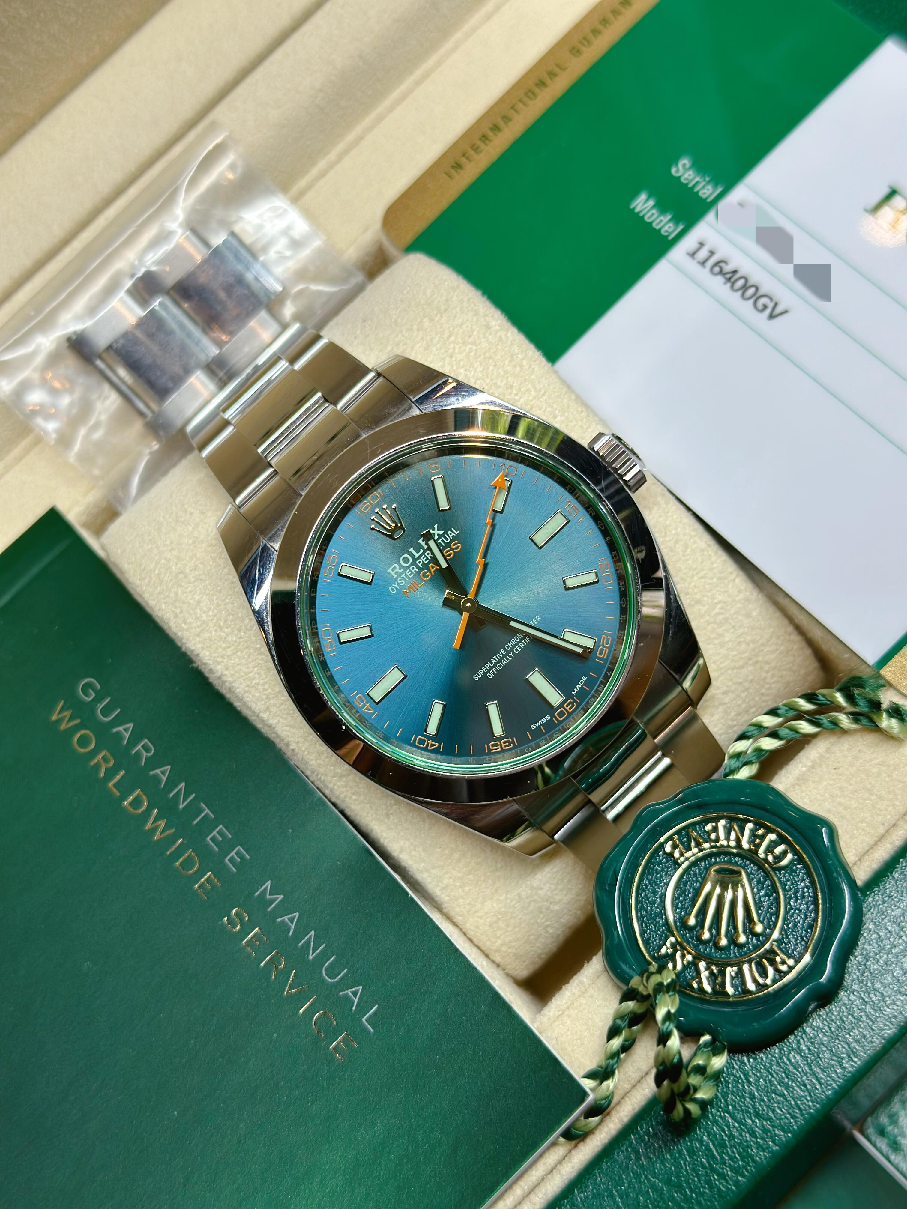 Rolex MILGAUSS Oyster, 40 mm, Oystersteel M116400GV