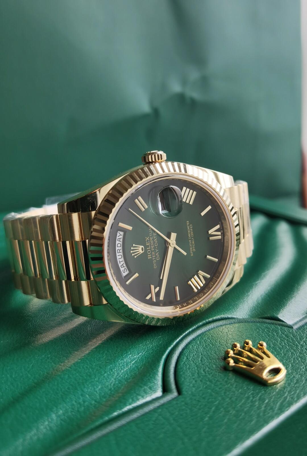 Rolex 2024 Day-Date m128238-0118 Green Dial Yellow Gold Bracelet